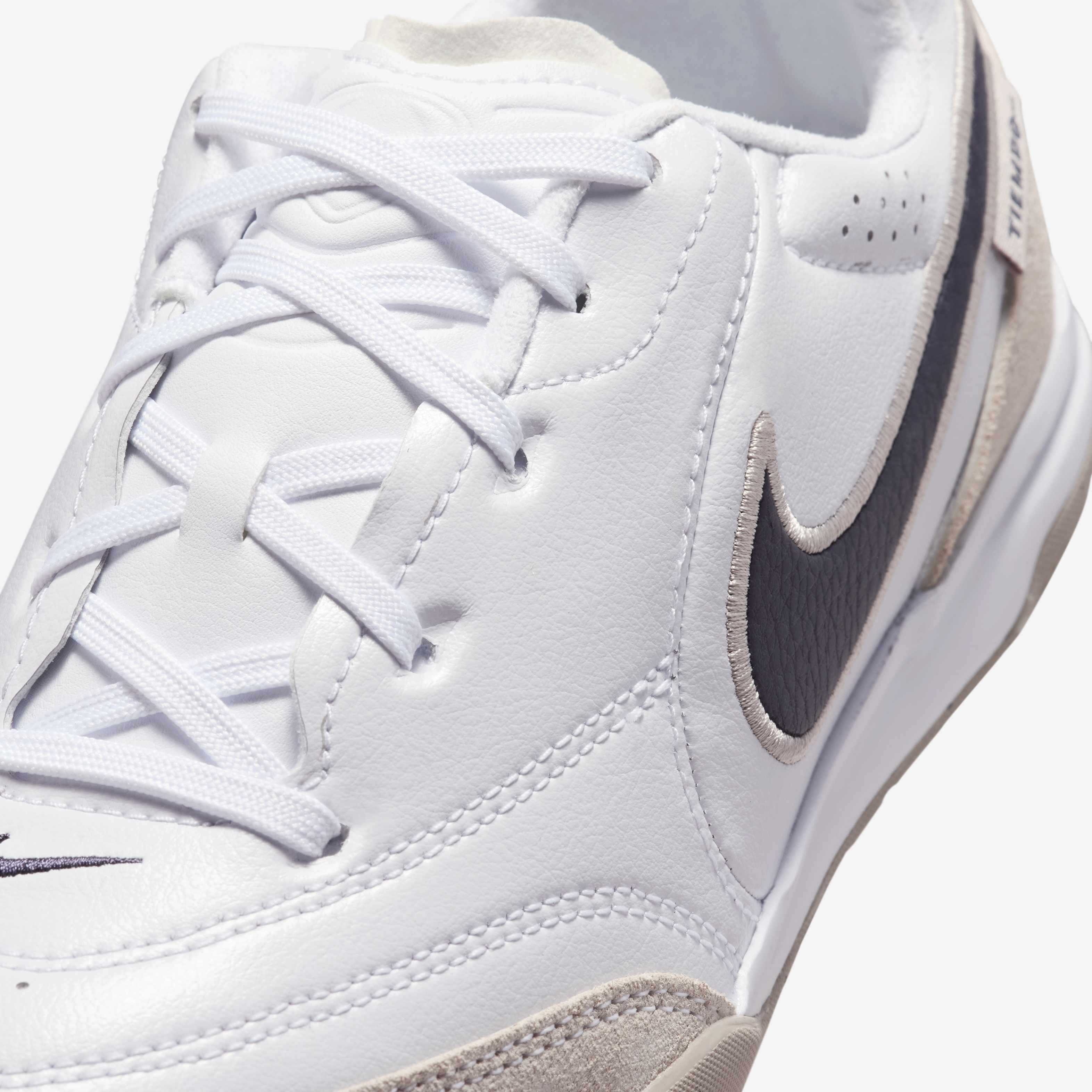 Nike Jr. Tiempo Streetgato image number 6