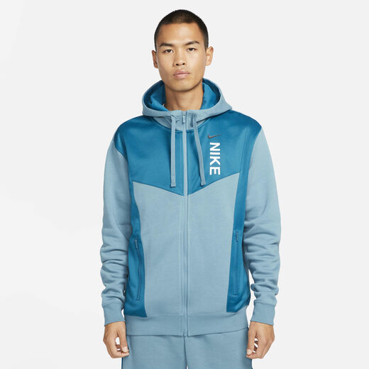 نايكي سبورتسوير هايبرد