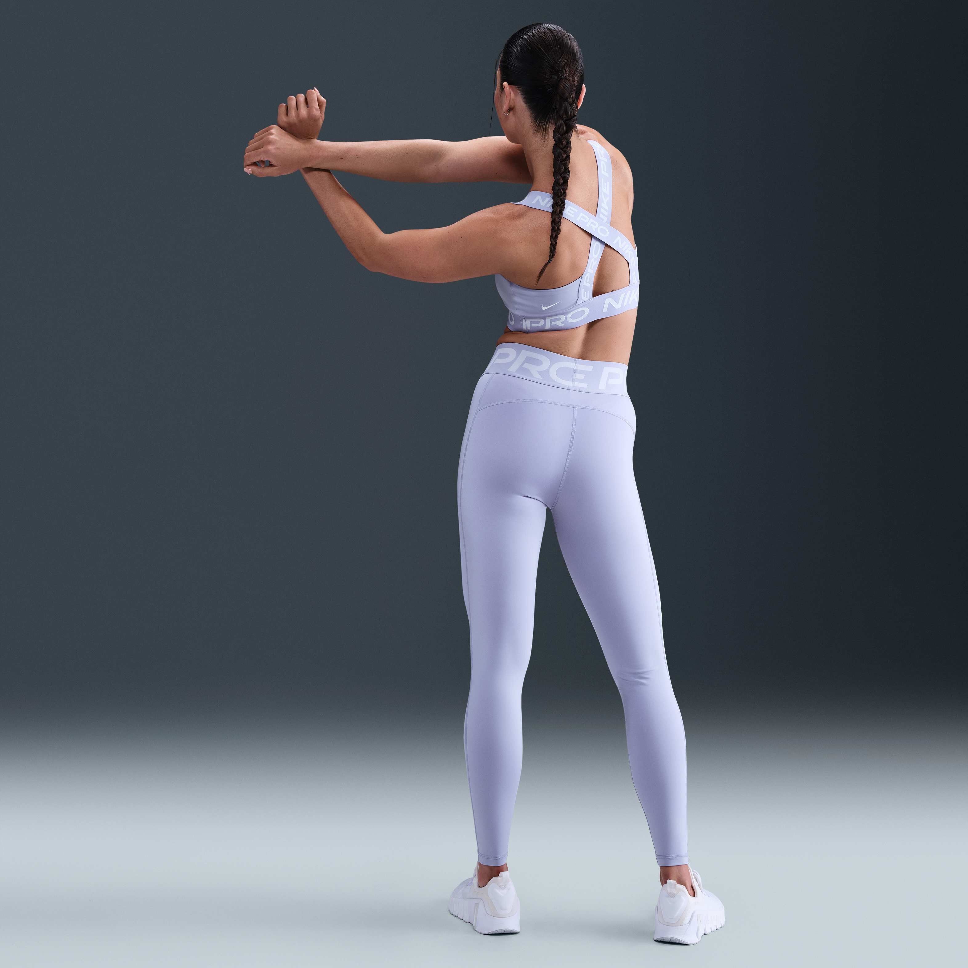 Nike Pro Sculpt image number 3