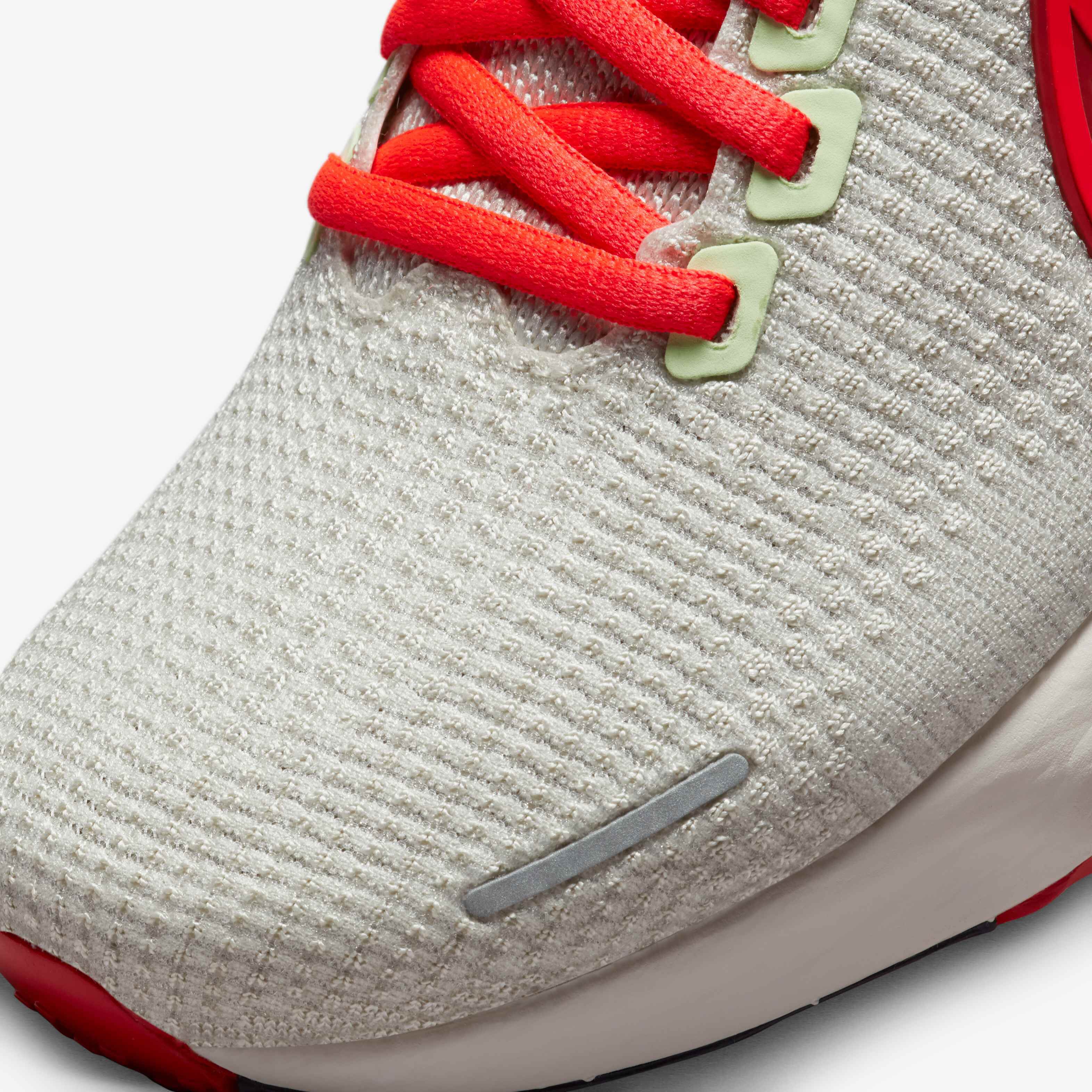 Nike Invincible 2 image number 6