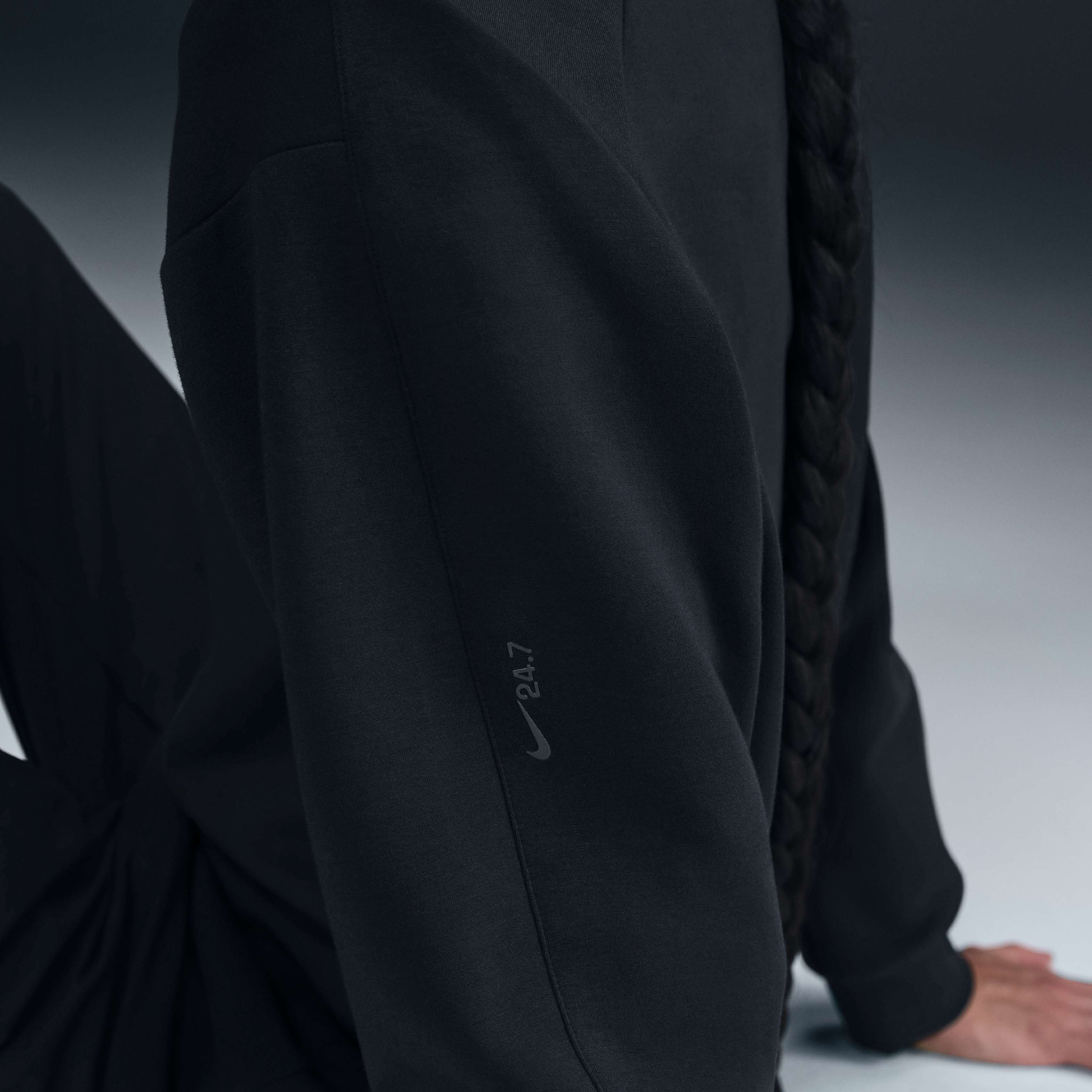 نايكي 24.7 امبوسبلي سوفت image number 5