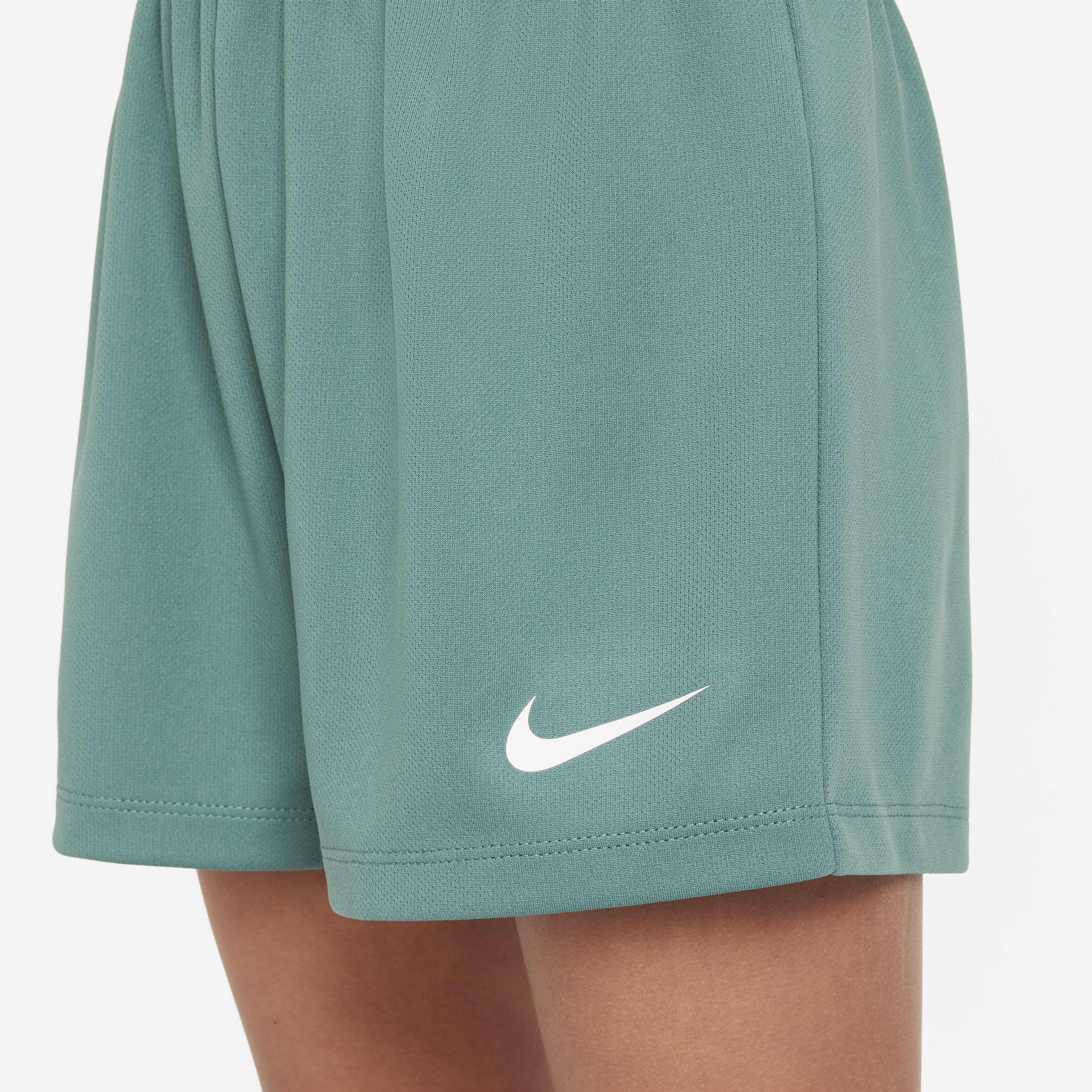 Nike Trophy image number 4