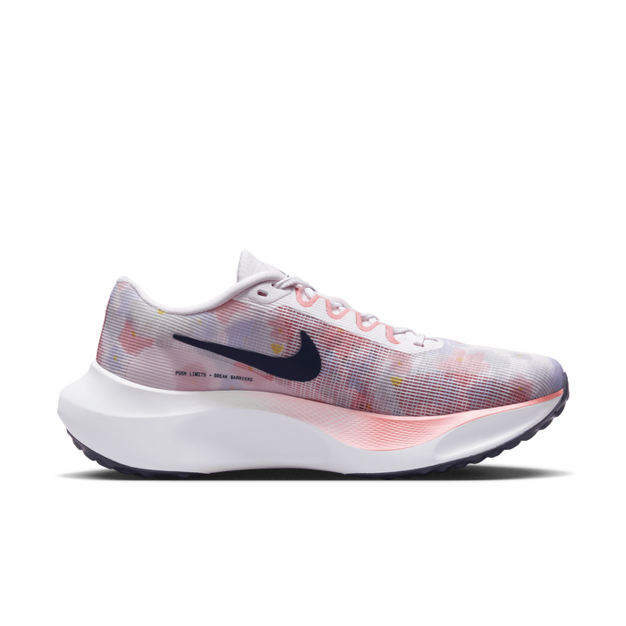 Nike zoom women's running shoes deals