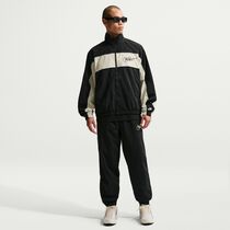 Nike Sportswear Club