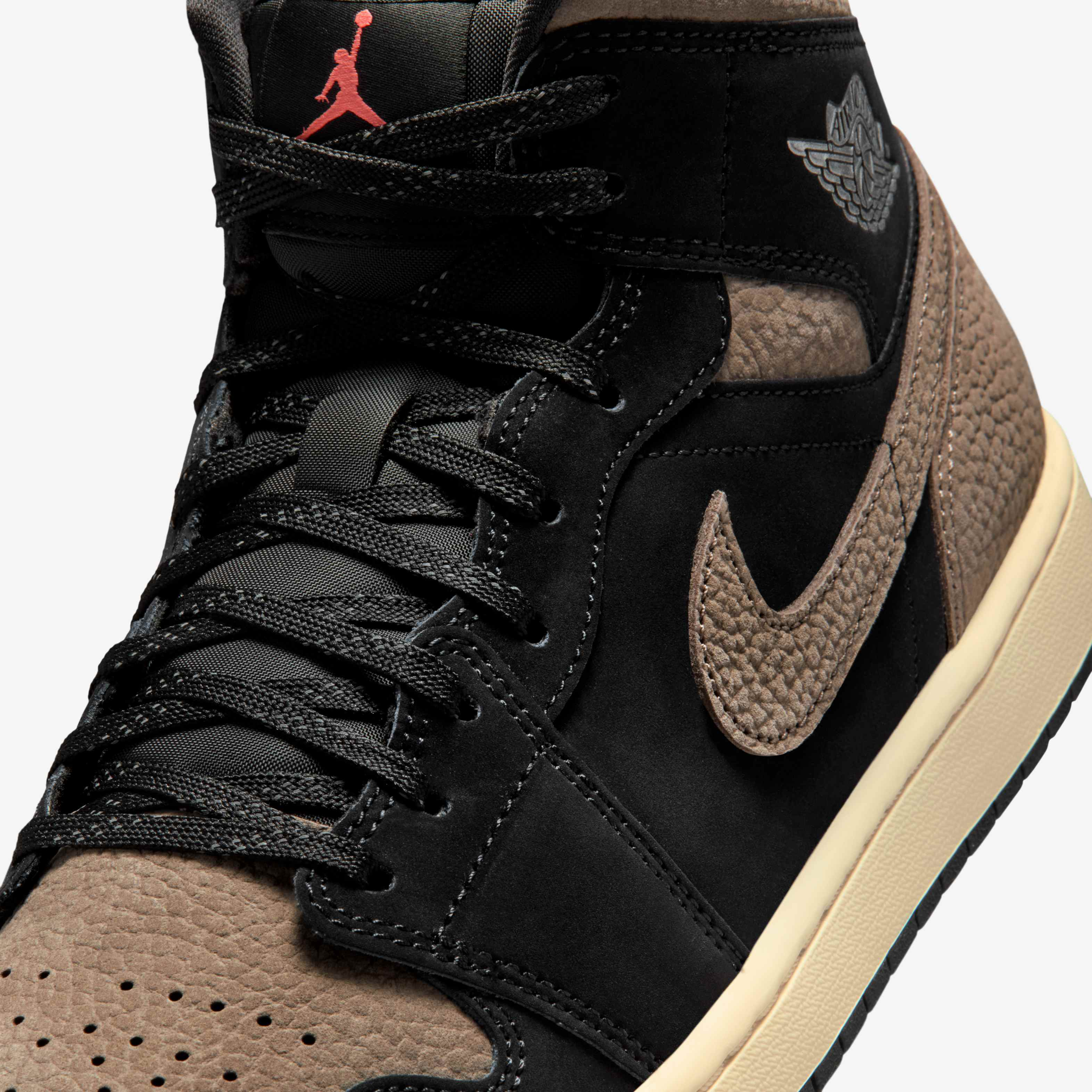 Air Jordan 1 Mid SE image number 6