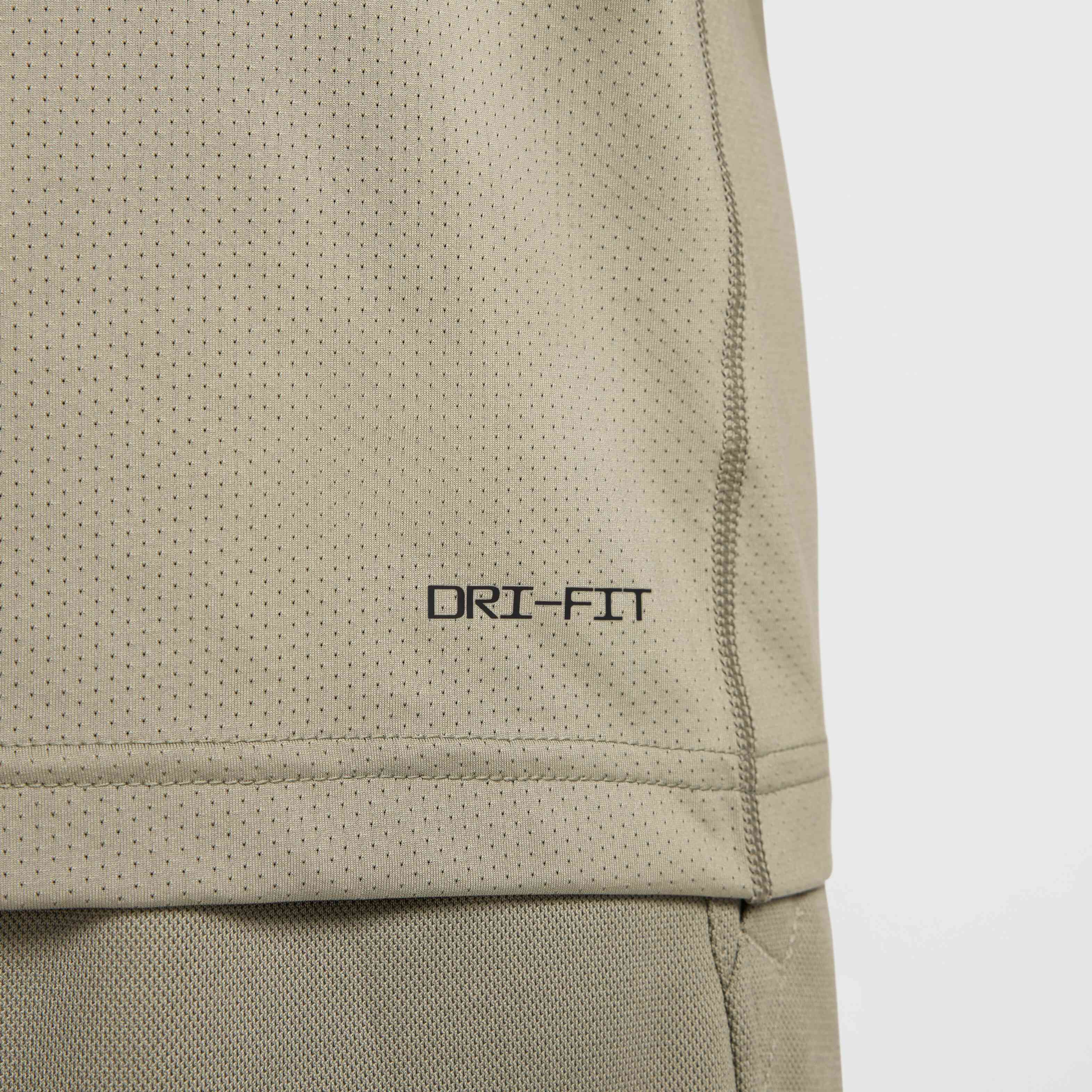 نايكي ريدي image number 3