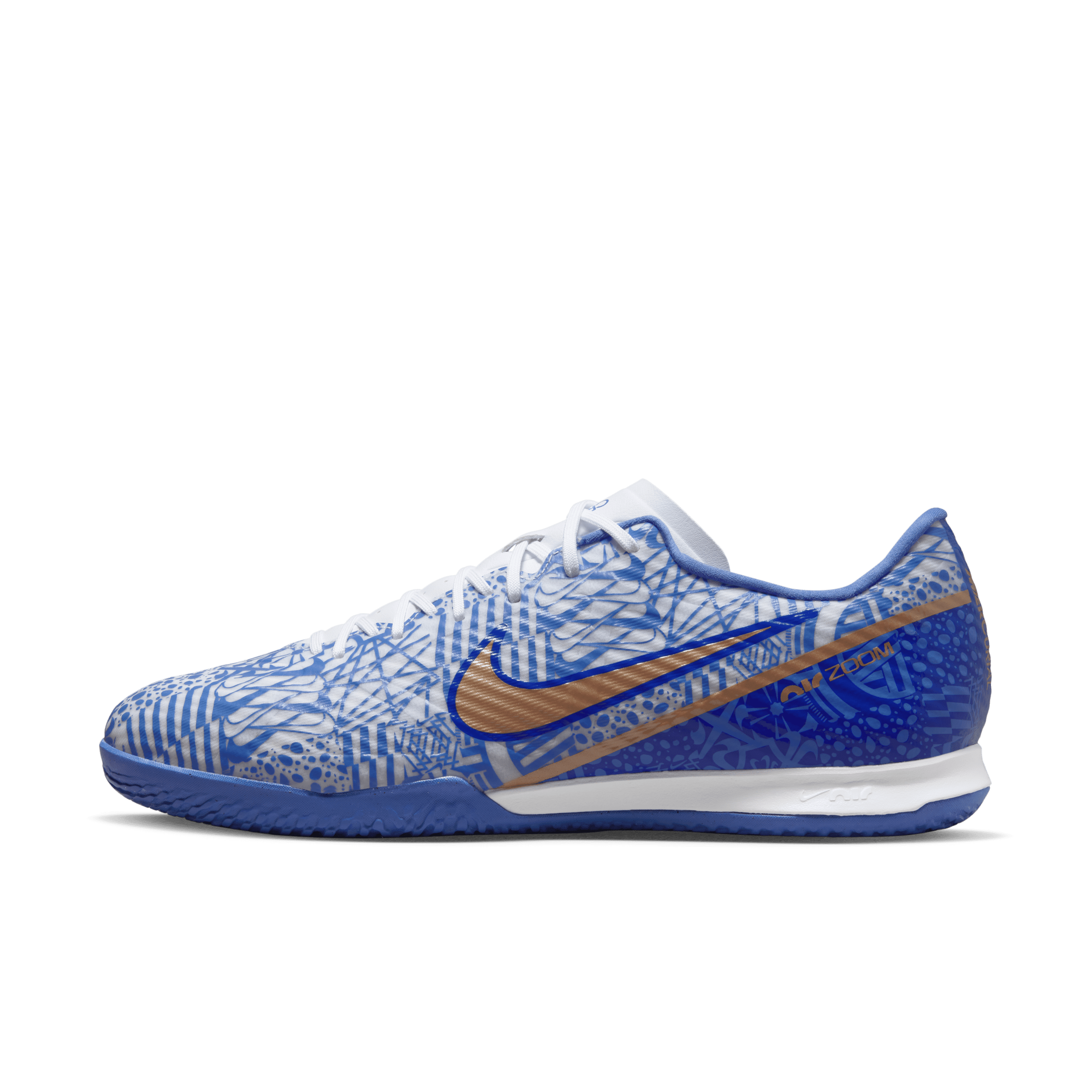Nike cr7 indoor sales football shoes