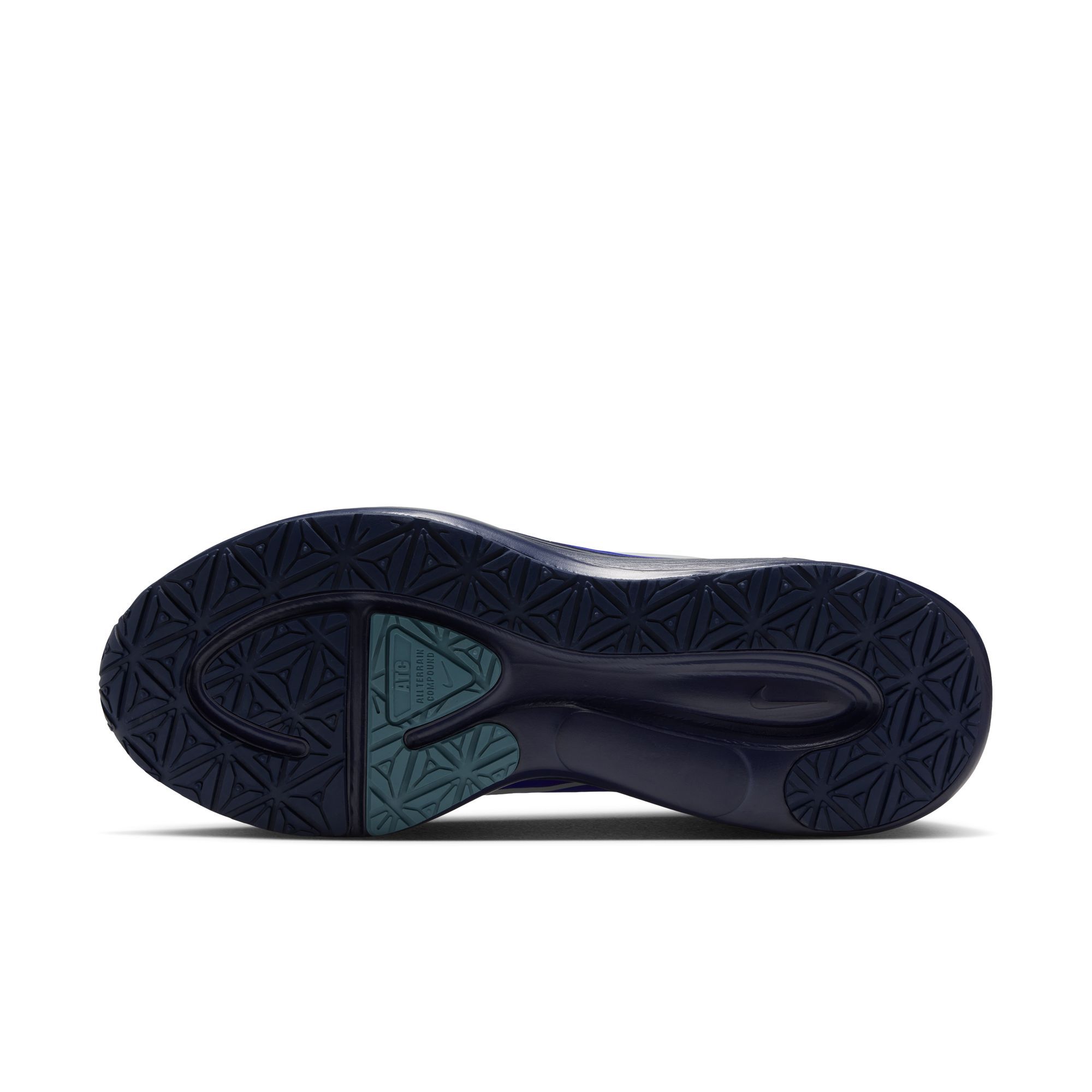 Nike Revolution 8 Utility image number 8