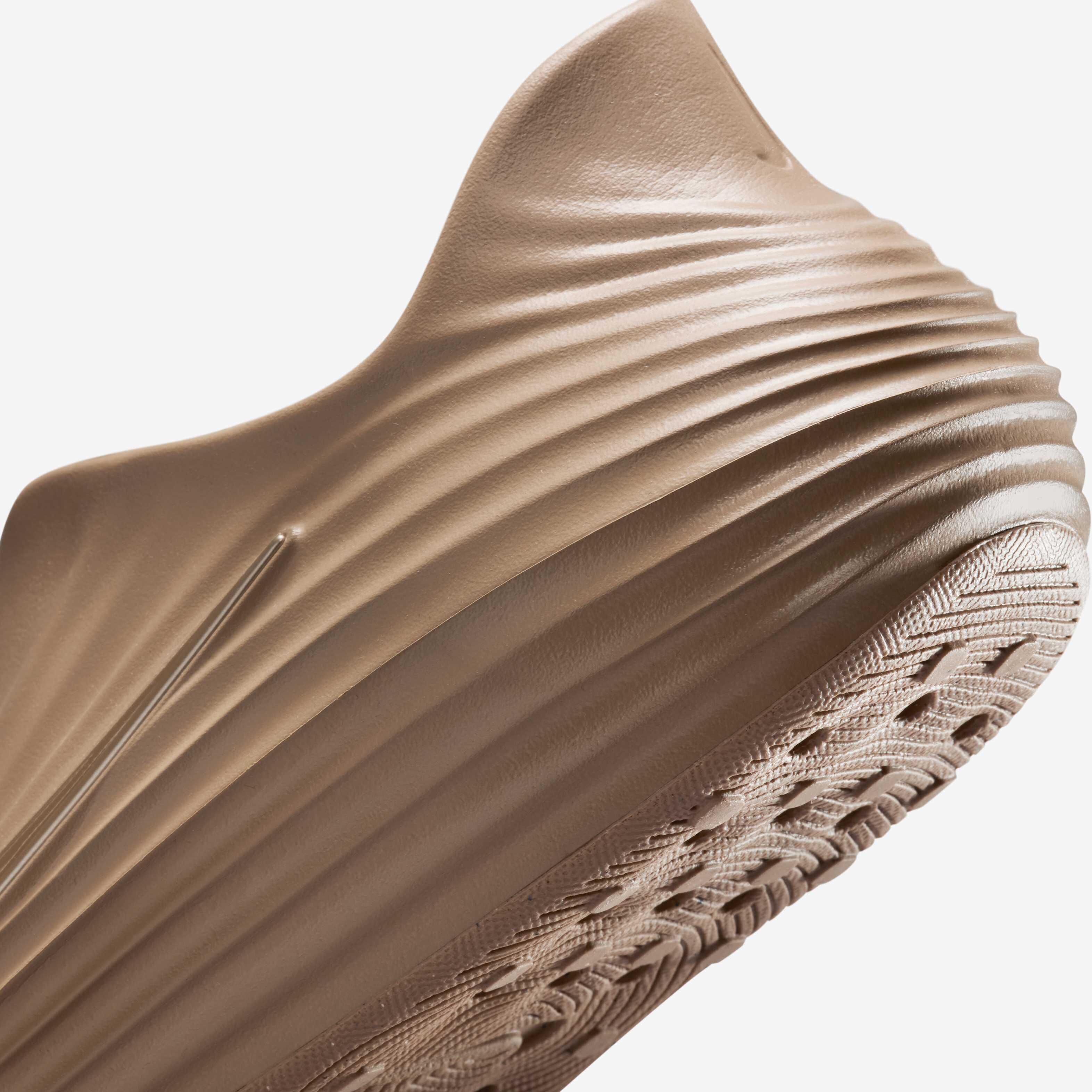 Nike ReactX Rejuven8 image number 7