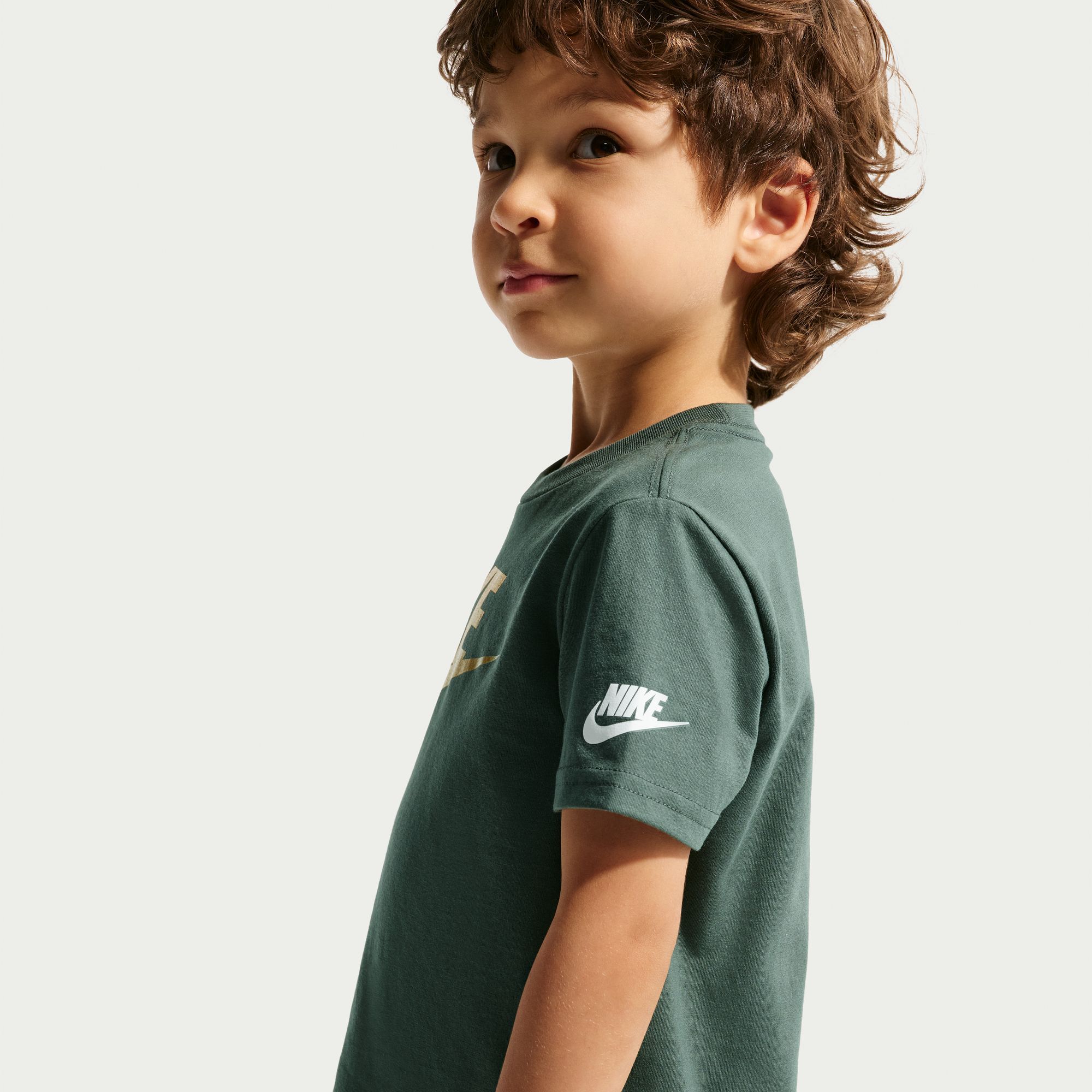 Nike image number 3