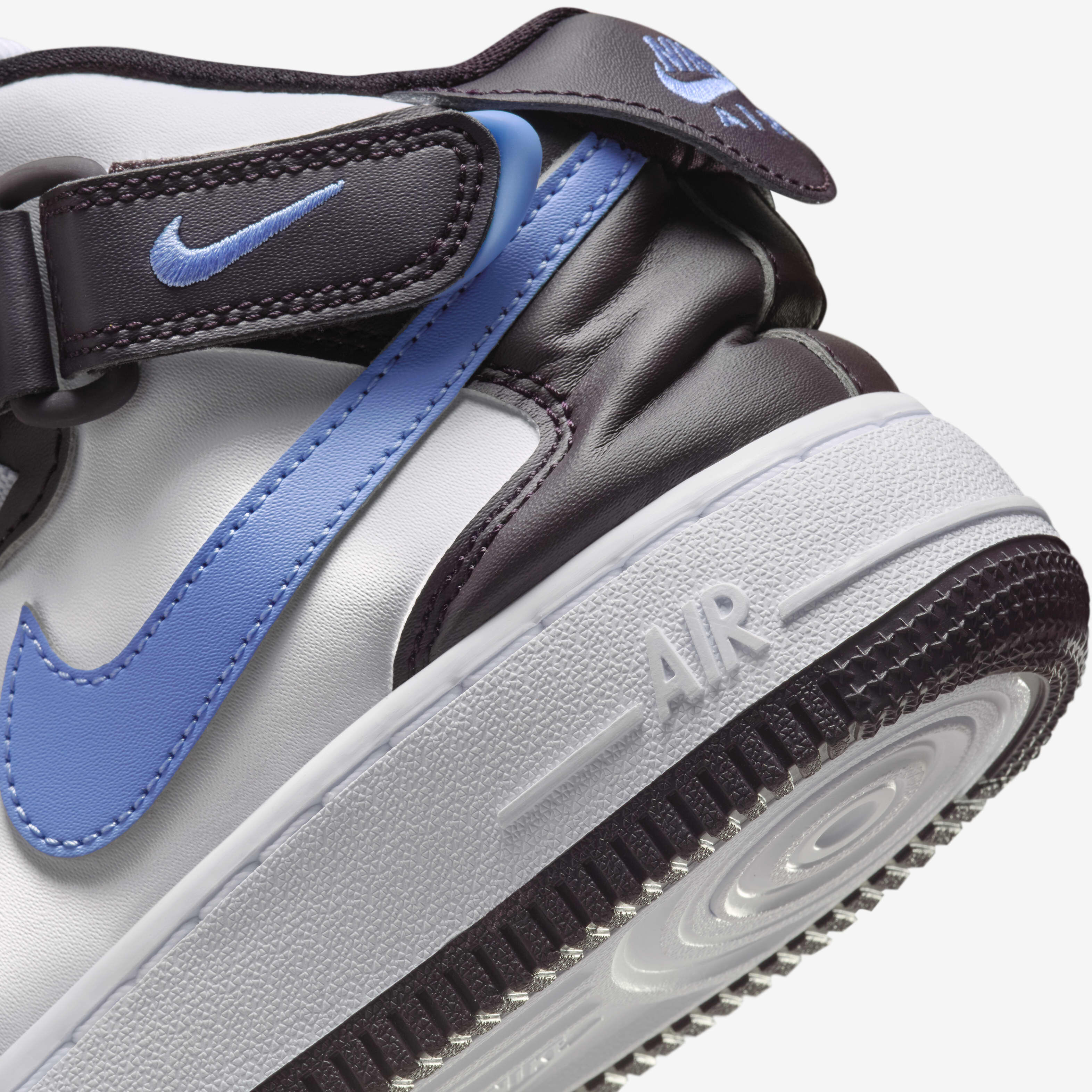 Nike Air Force 1 Mid EasyOn image number 9