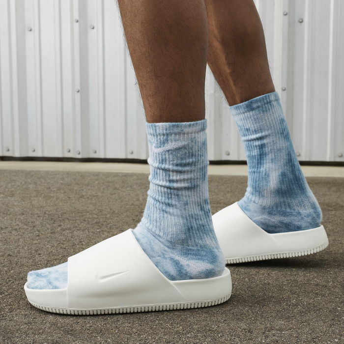 Nike Calm image number 2 Nike Calm image number 2