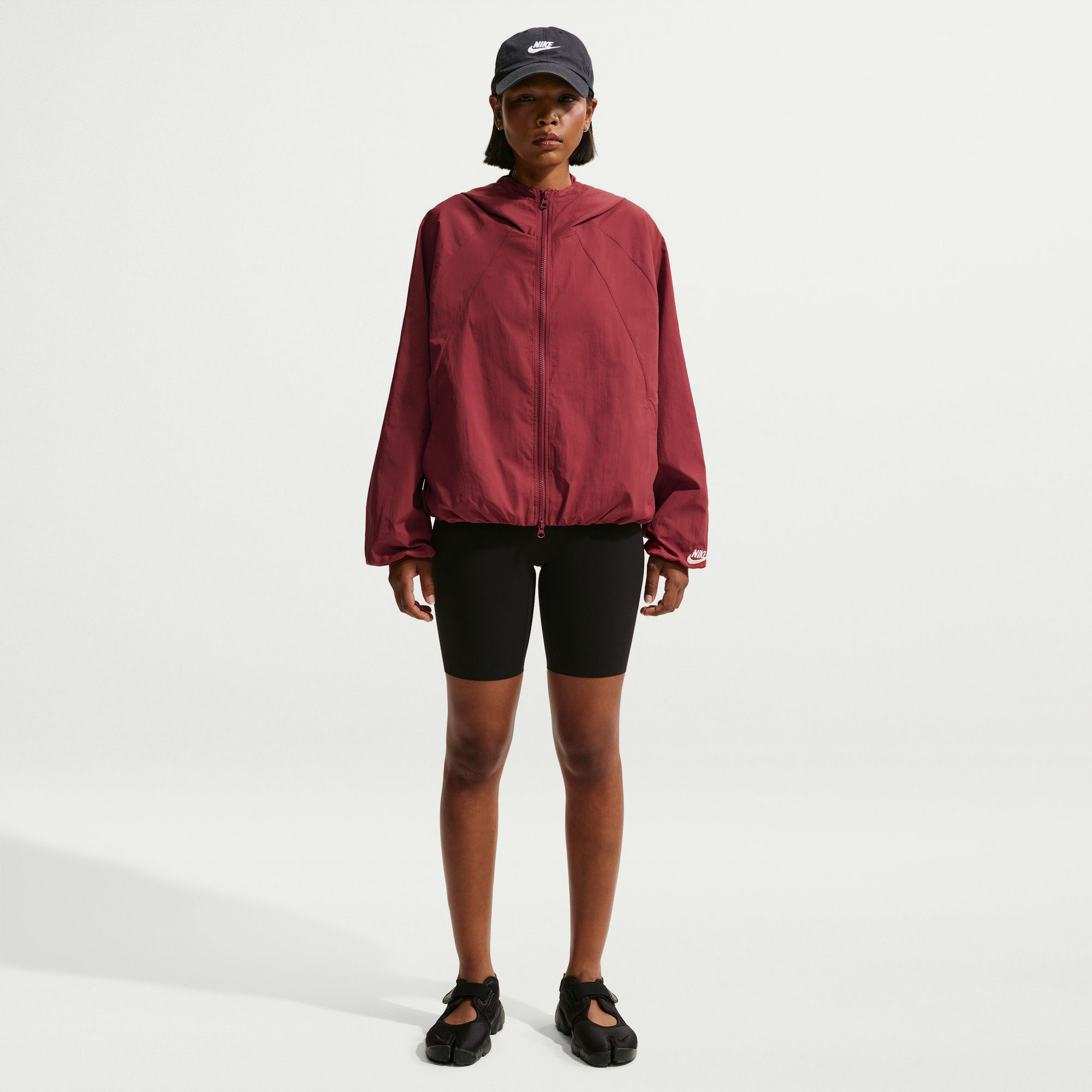 Nike Sportswear image number 0