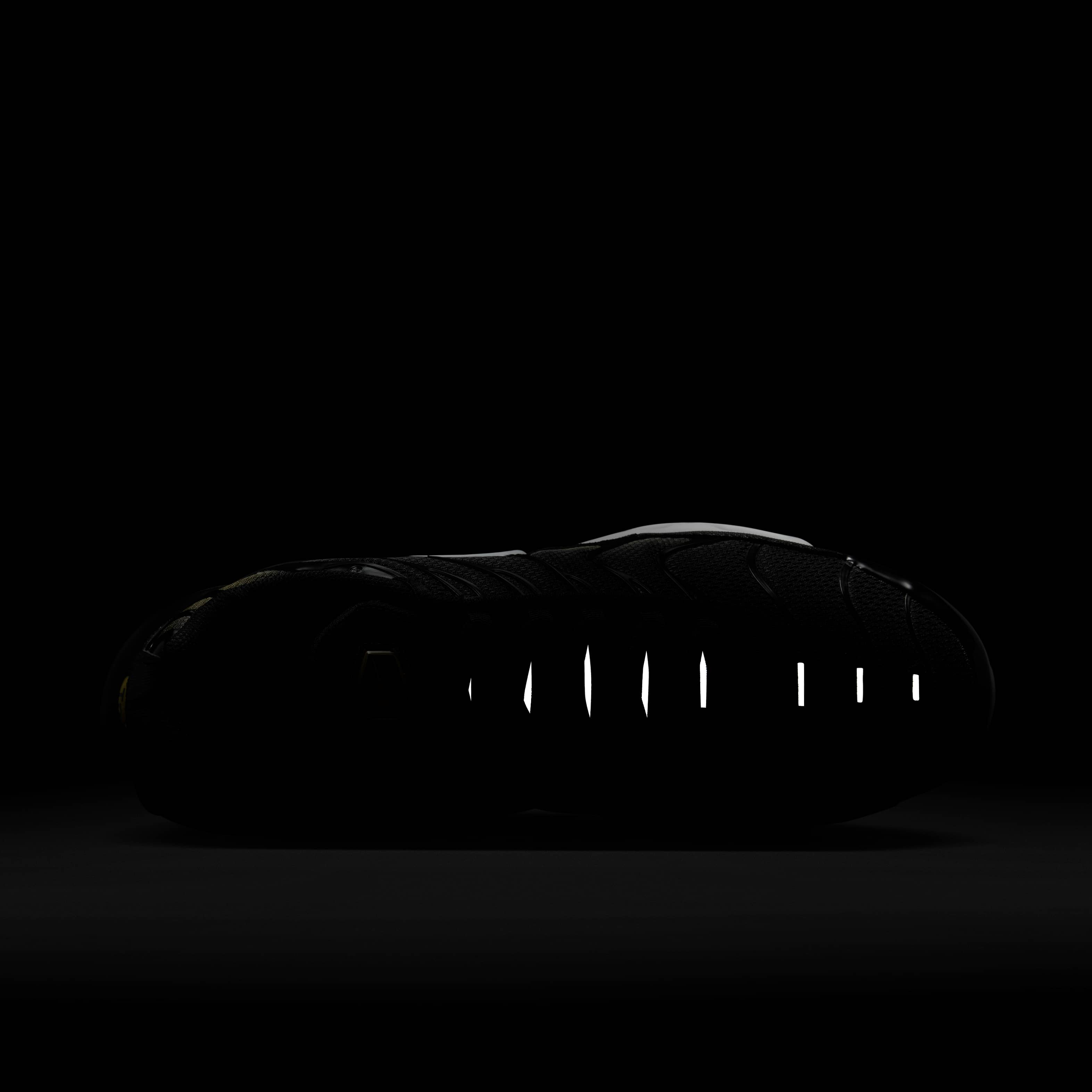 Nike Air Max Plus image number 8