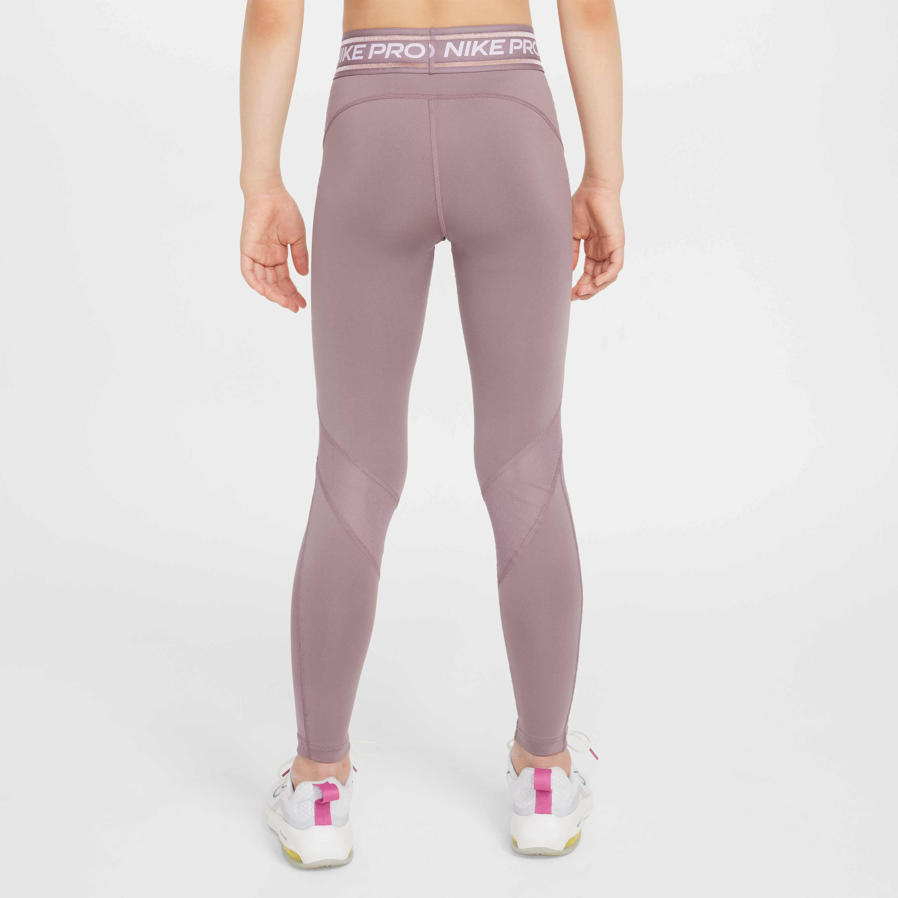 Nike Pro image number 1