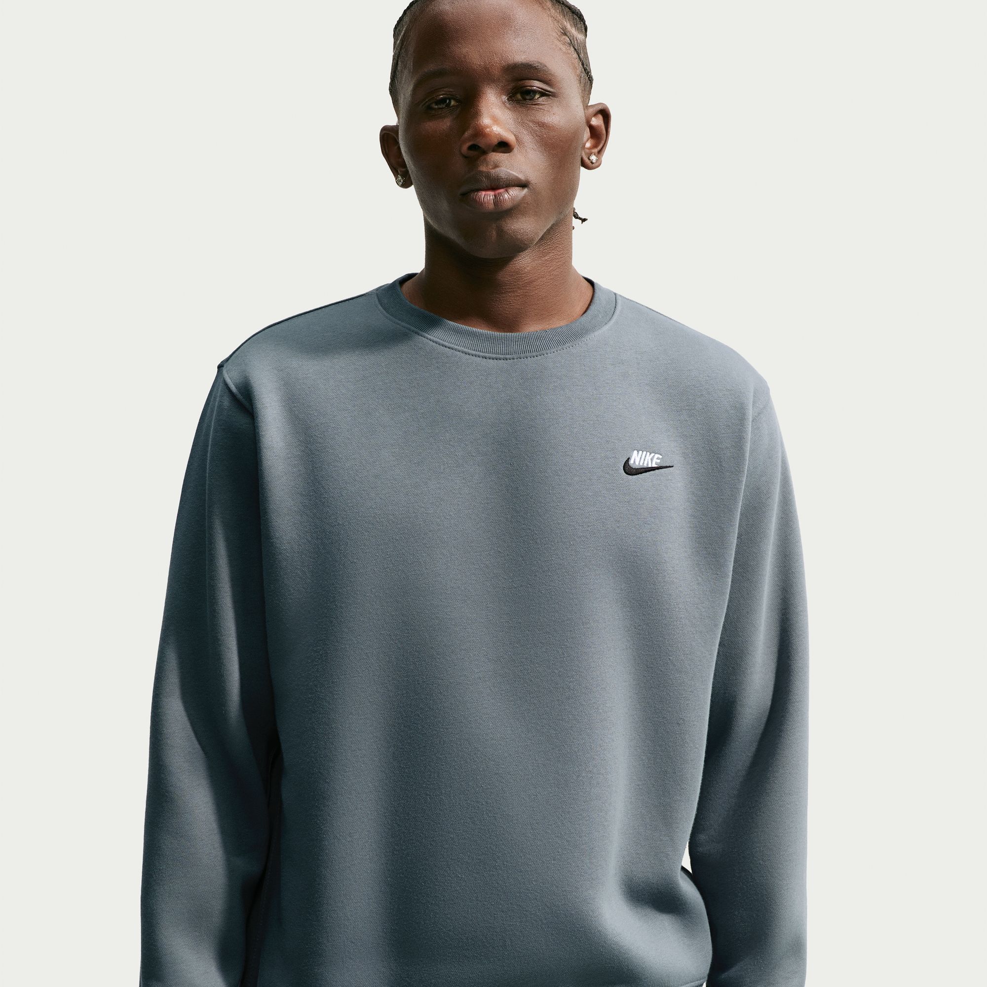 Nike Club image number 2