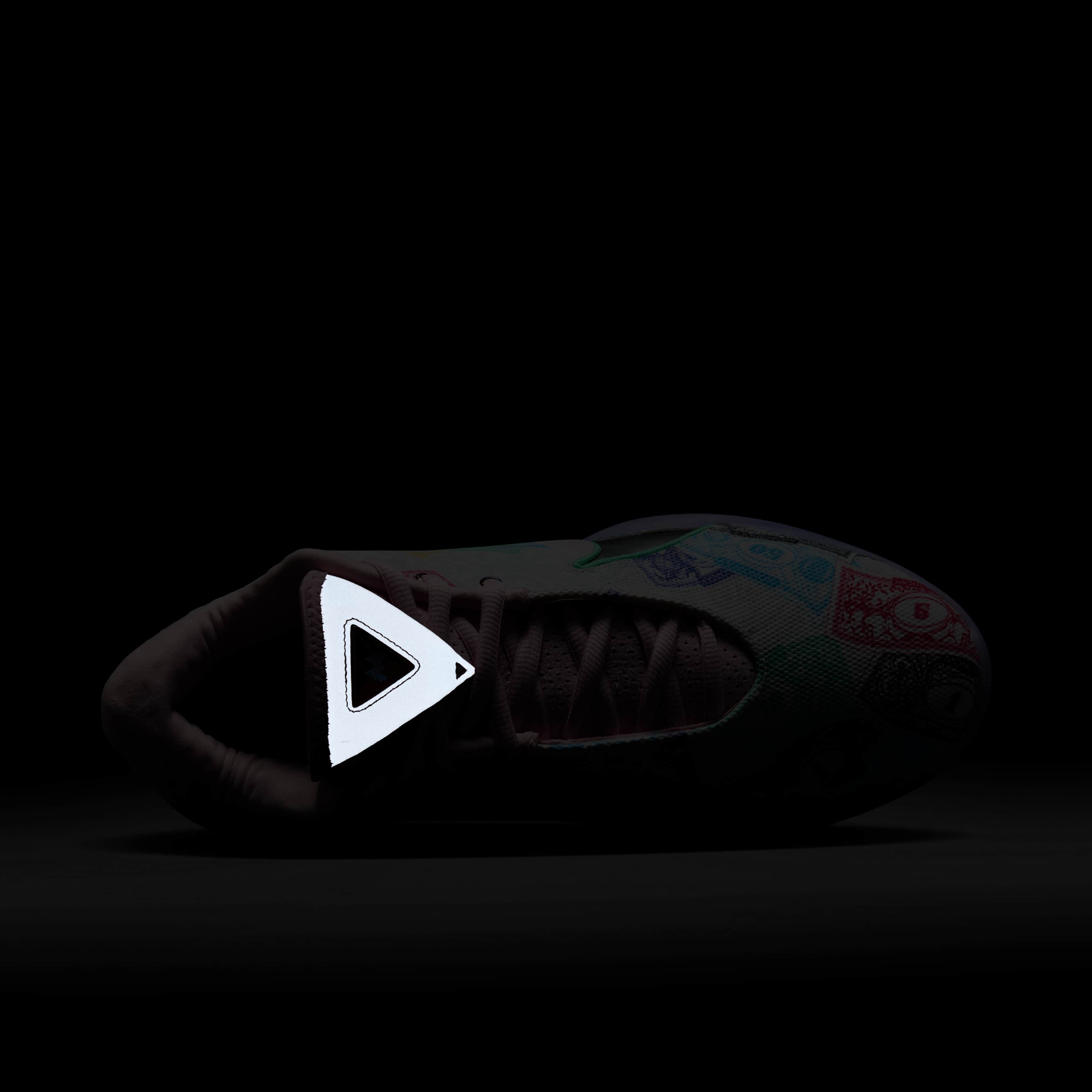 LeBron XXII 'Currency' image number 8