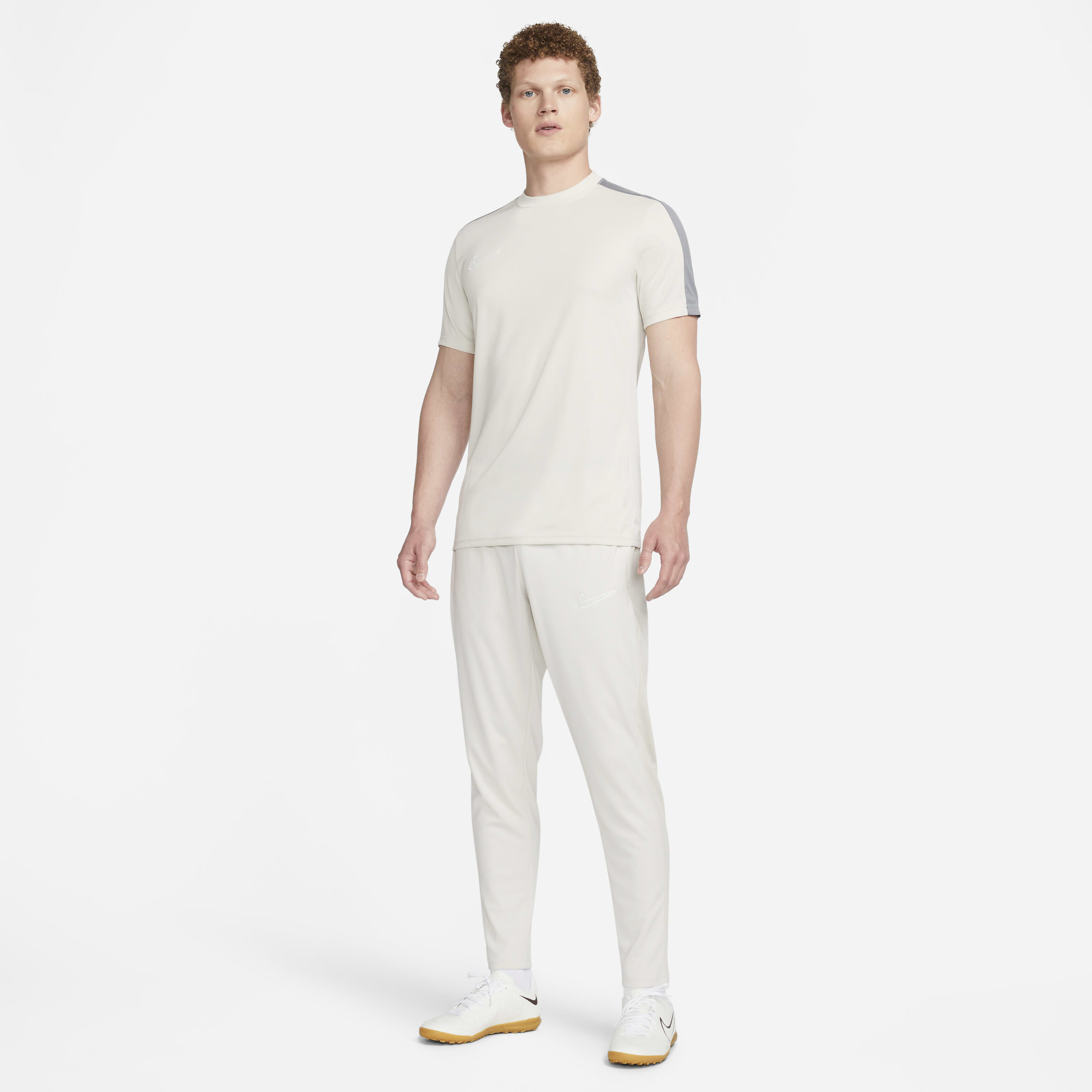 نايكي دراي-فت أكاديمي image number 5