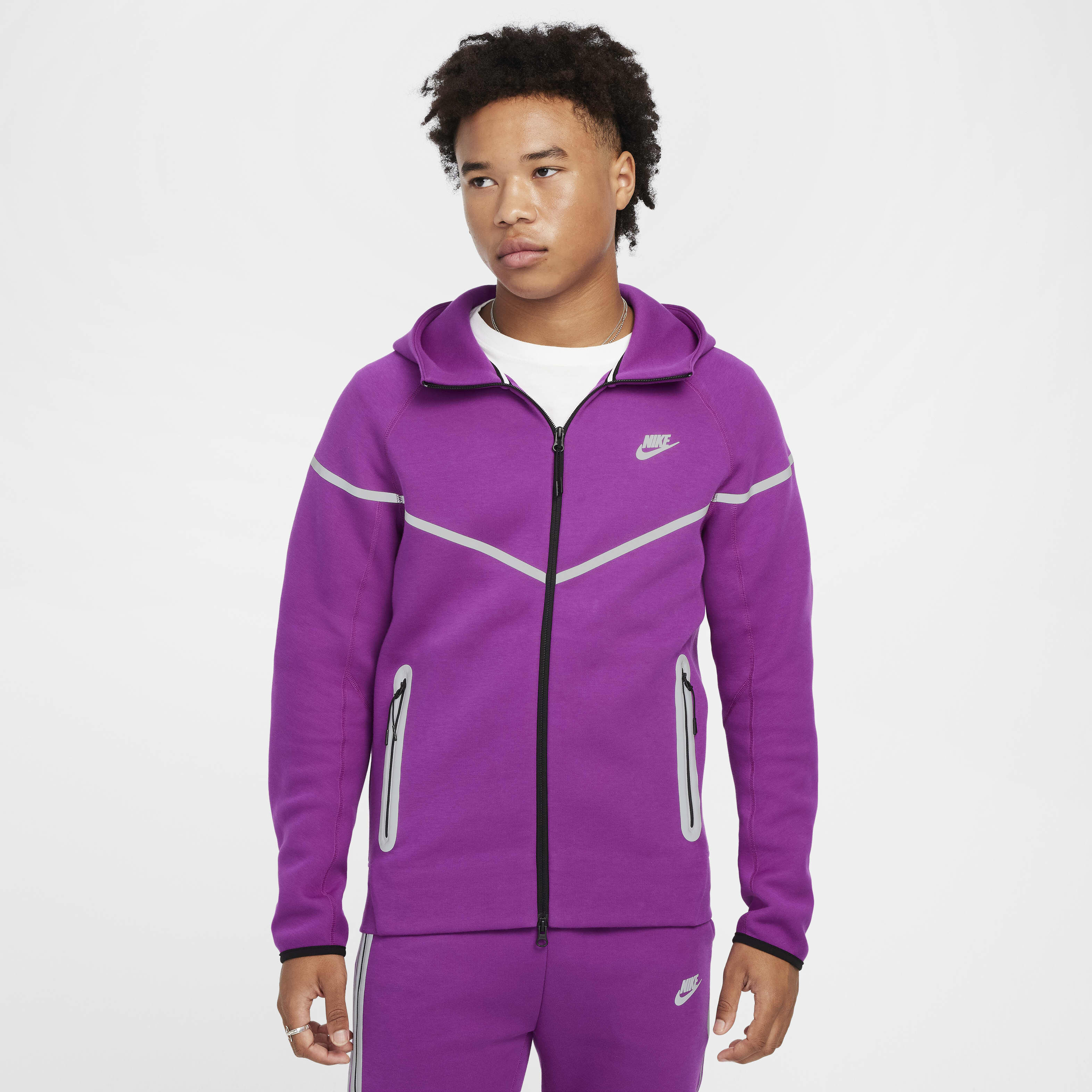 Tech Fleece Nike UAE