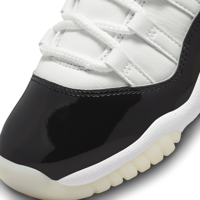 Air jordan 11 retro kids hotsell