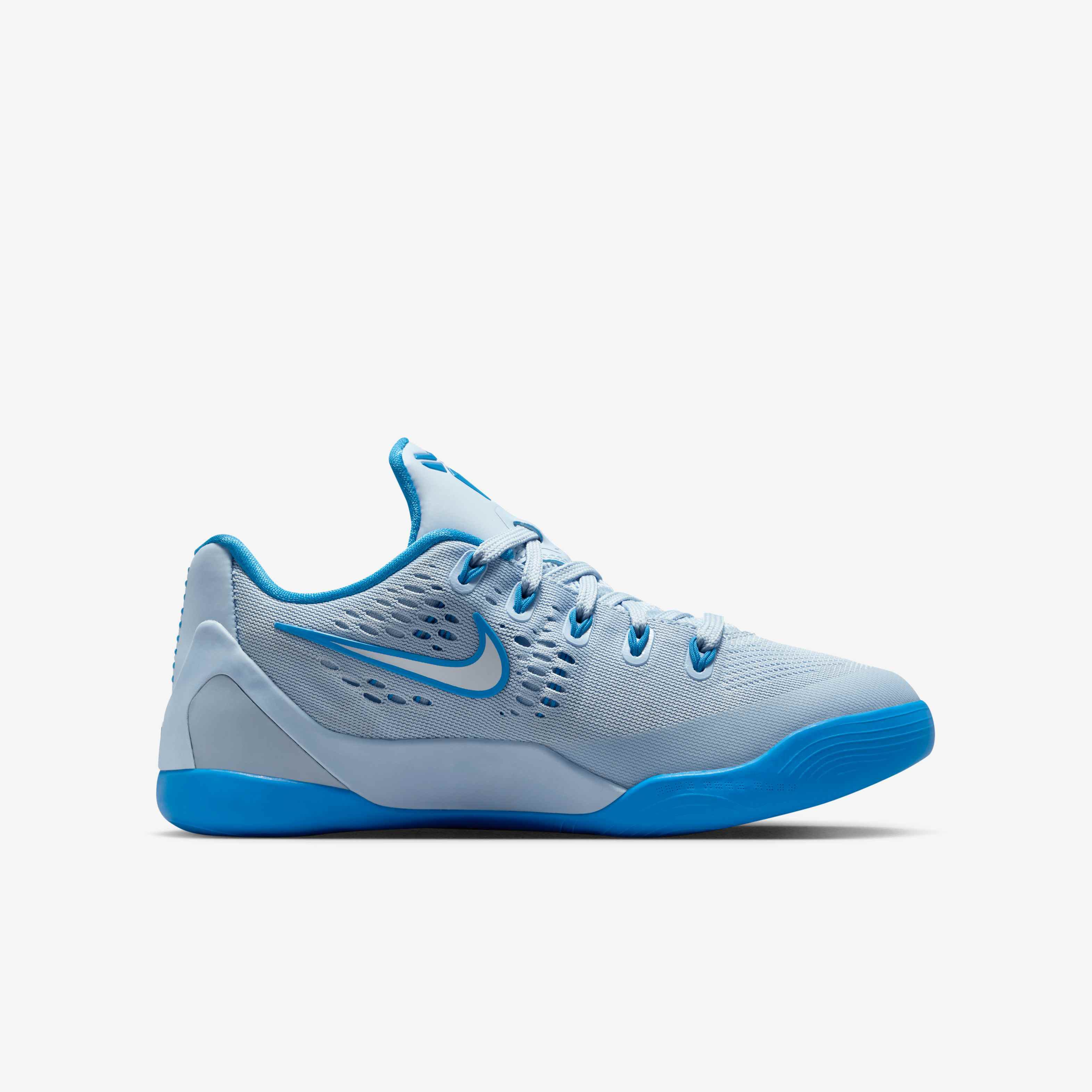 Kobe IX Low EM 'Stitches' image number 2