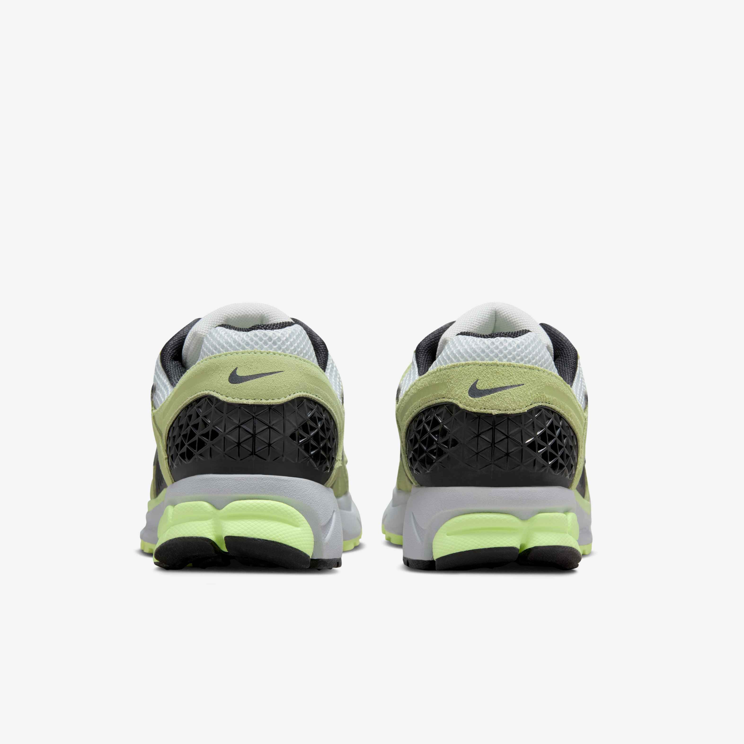 Nike Zoom Vomero 5 image number 5