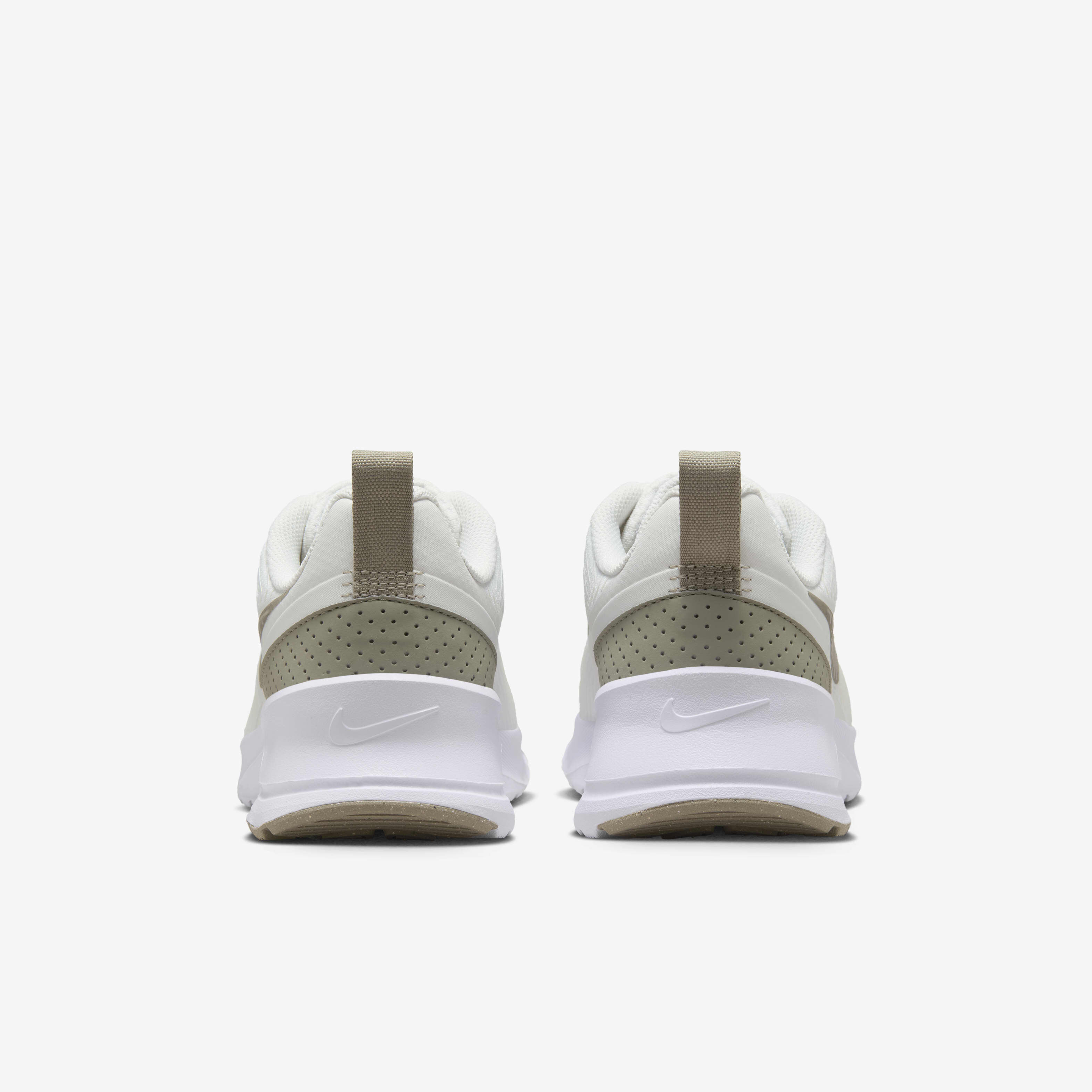 نايكي اير ماكس نواكسيس image number 5