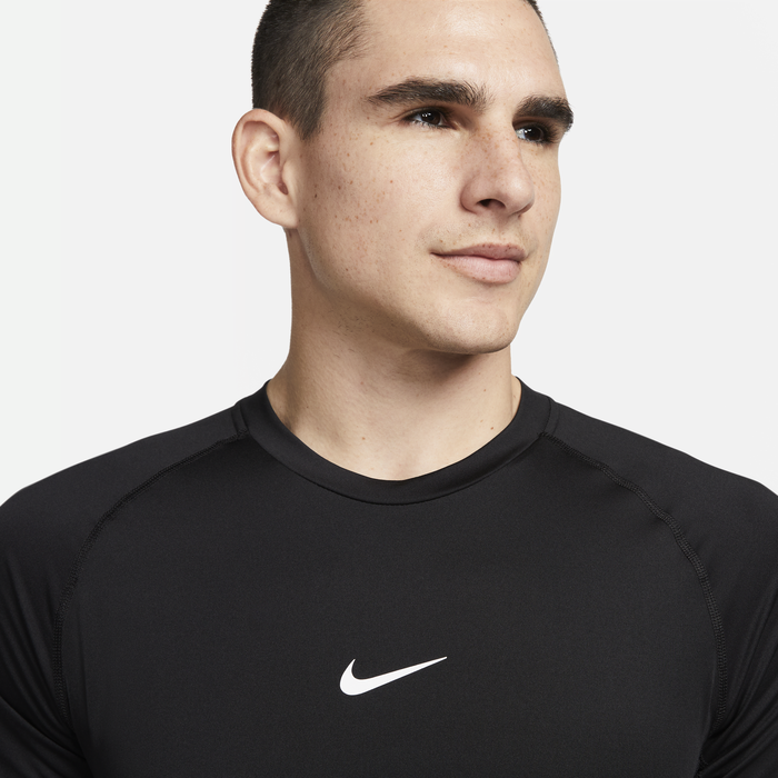 Nike pro deals slim fit shirt