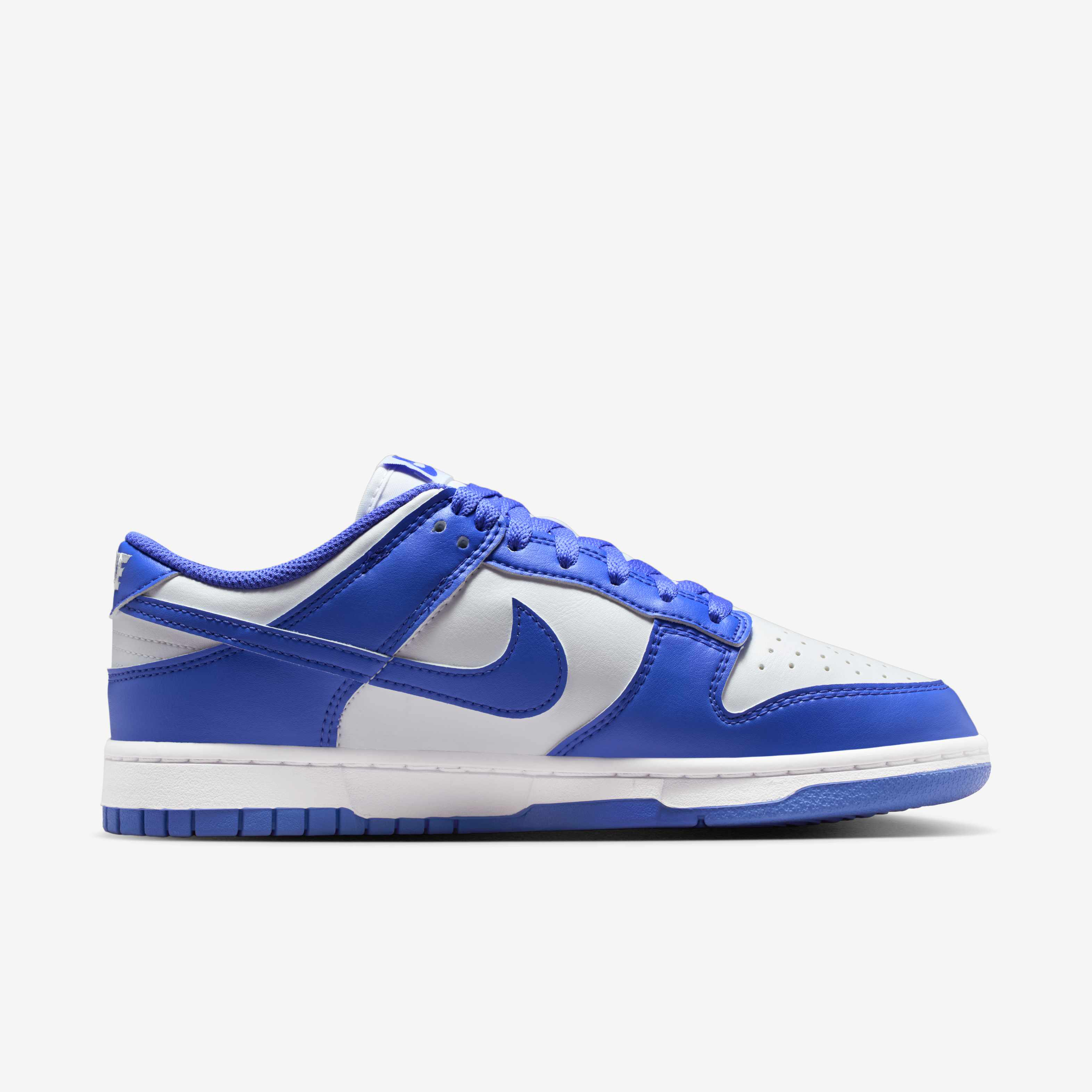 Nike Dunk Low image number 2