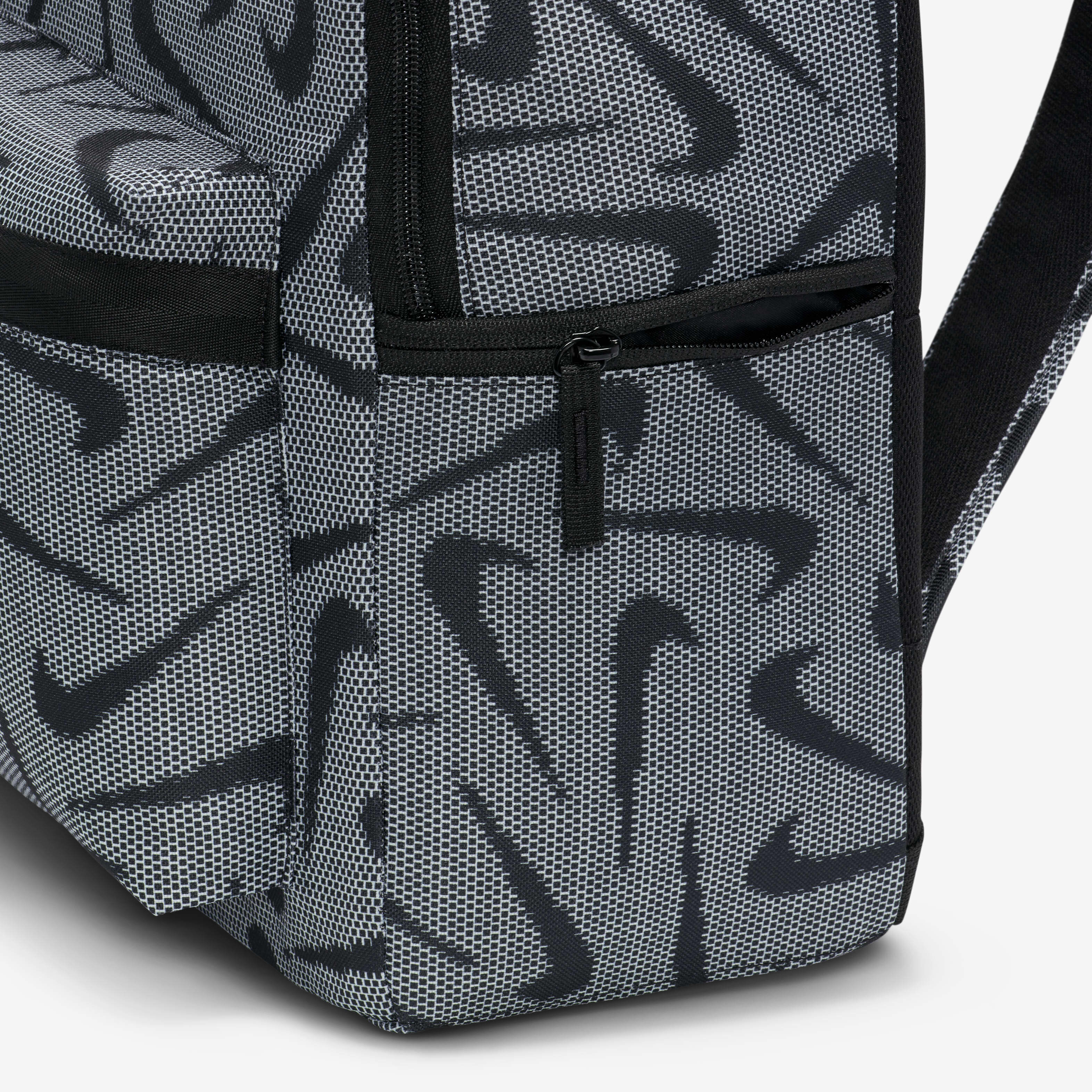 نايكي هيرتيج image number 6