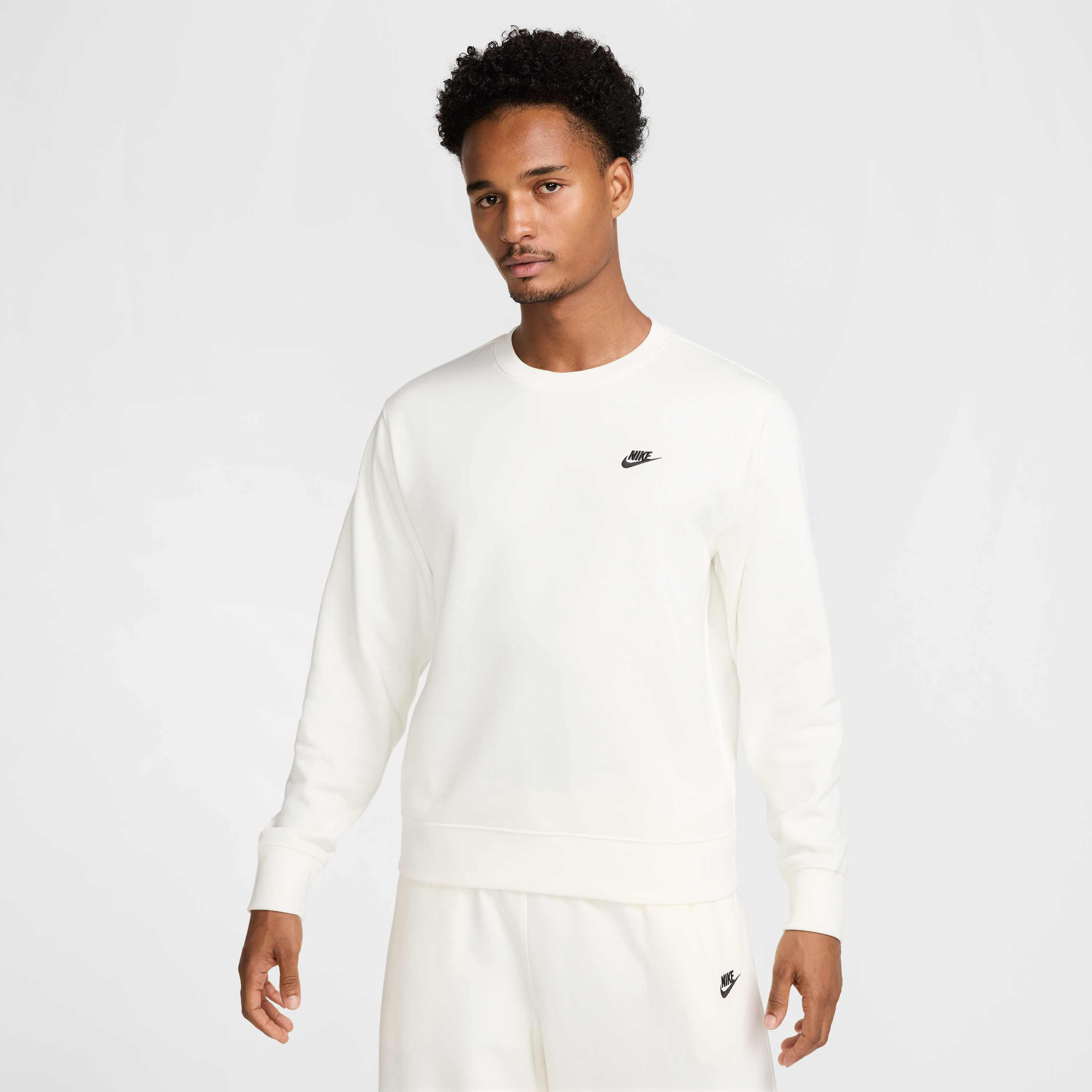 نايكي كلوب image number 0