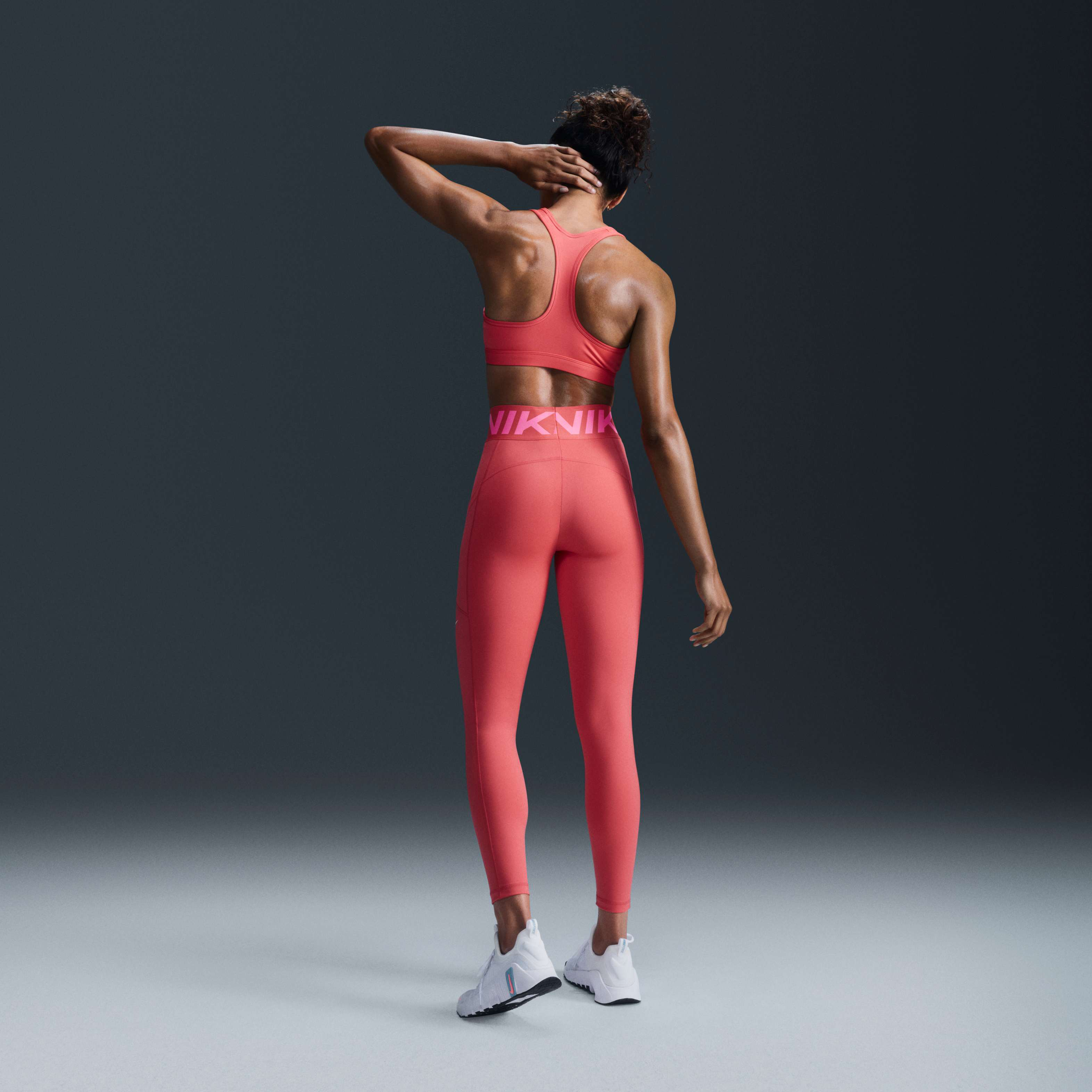 نايكي سووش بدعم متوسط image number 4