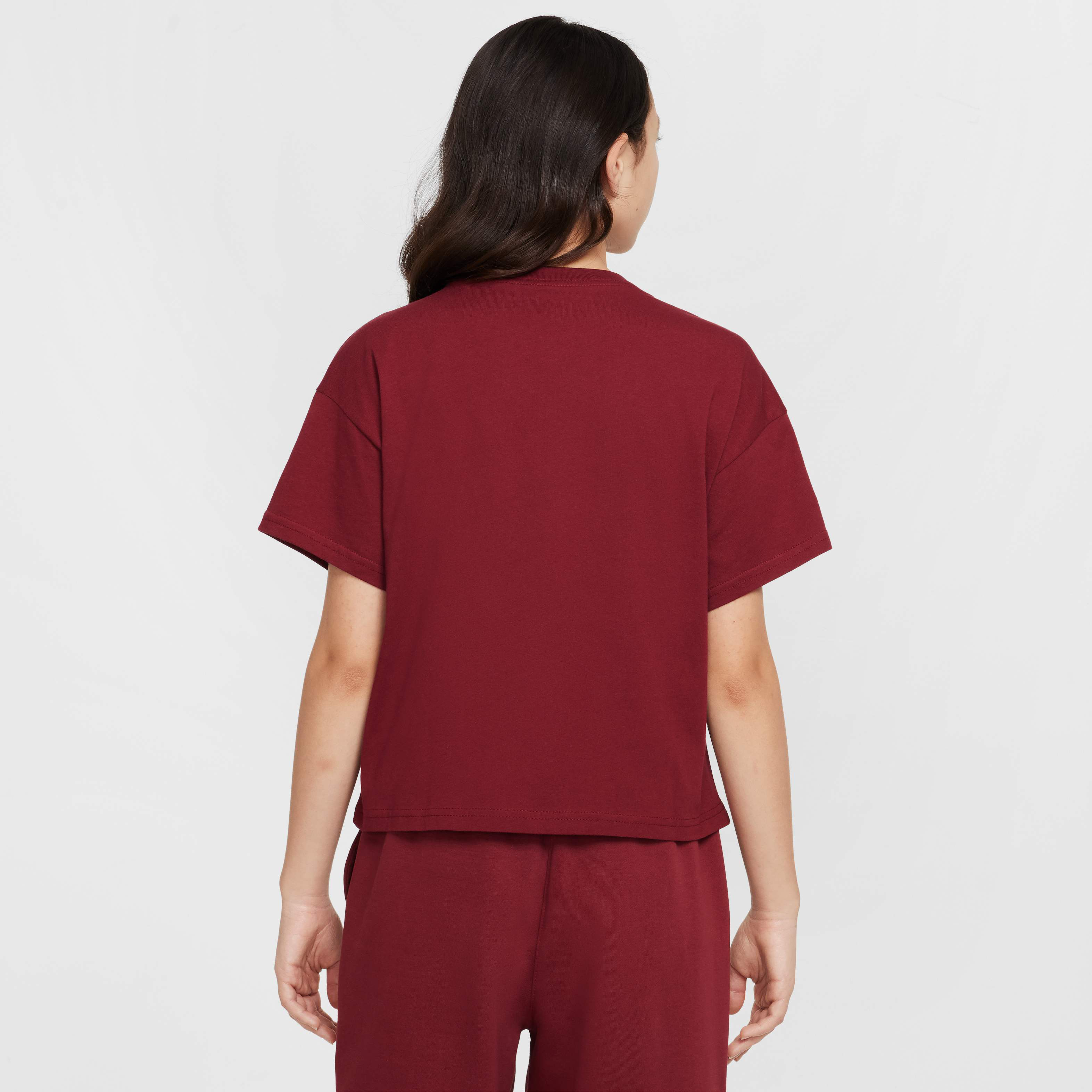 Nike Sportswear Essential image number 1