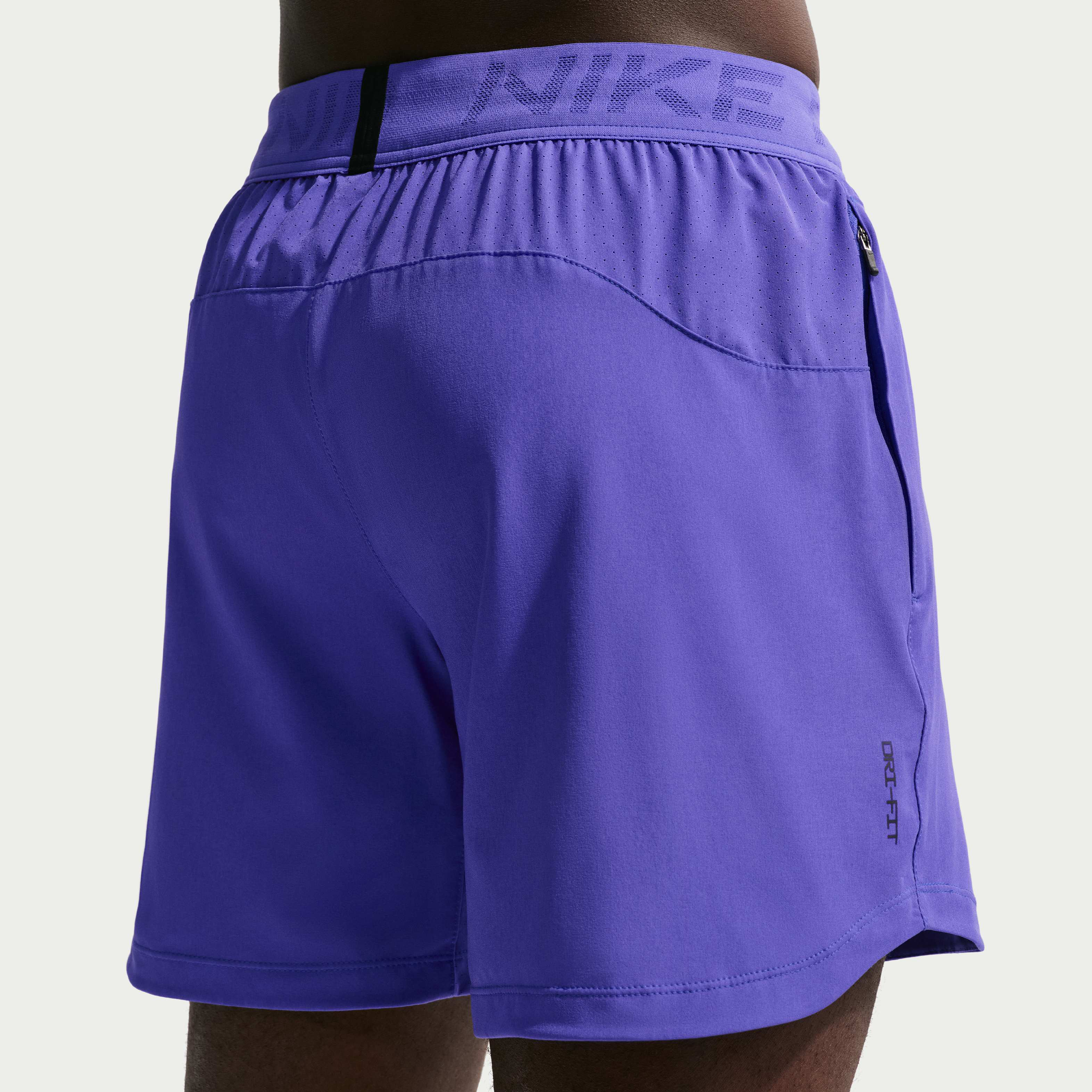 Nike Pro Training image number 2