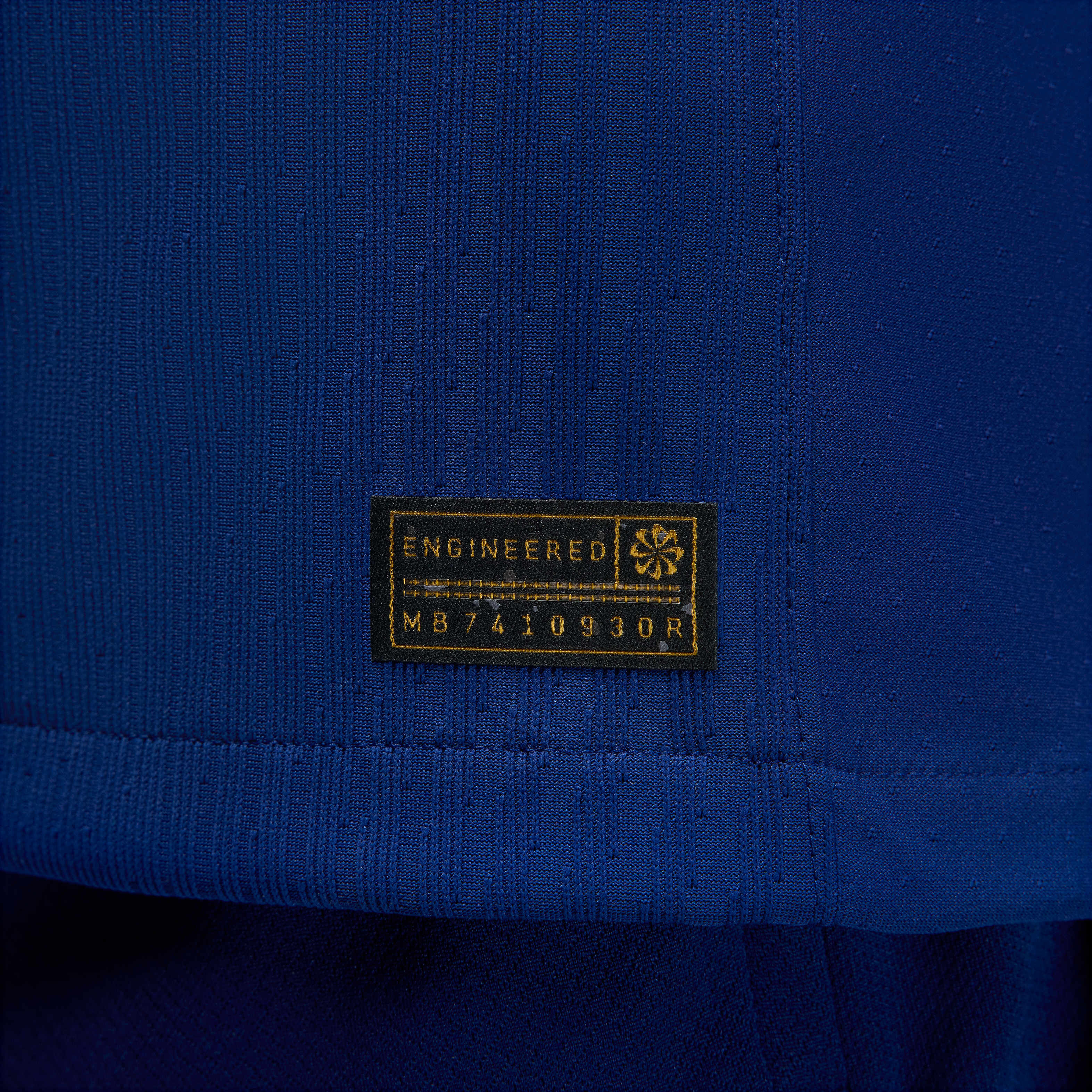 Paris Saint-Germain 2024/25 Match Fourth image number 6