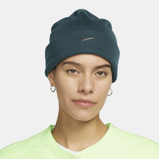 Nike swoosh cuffed training knit hat best sale