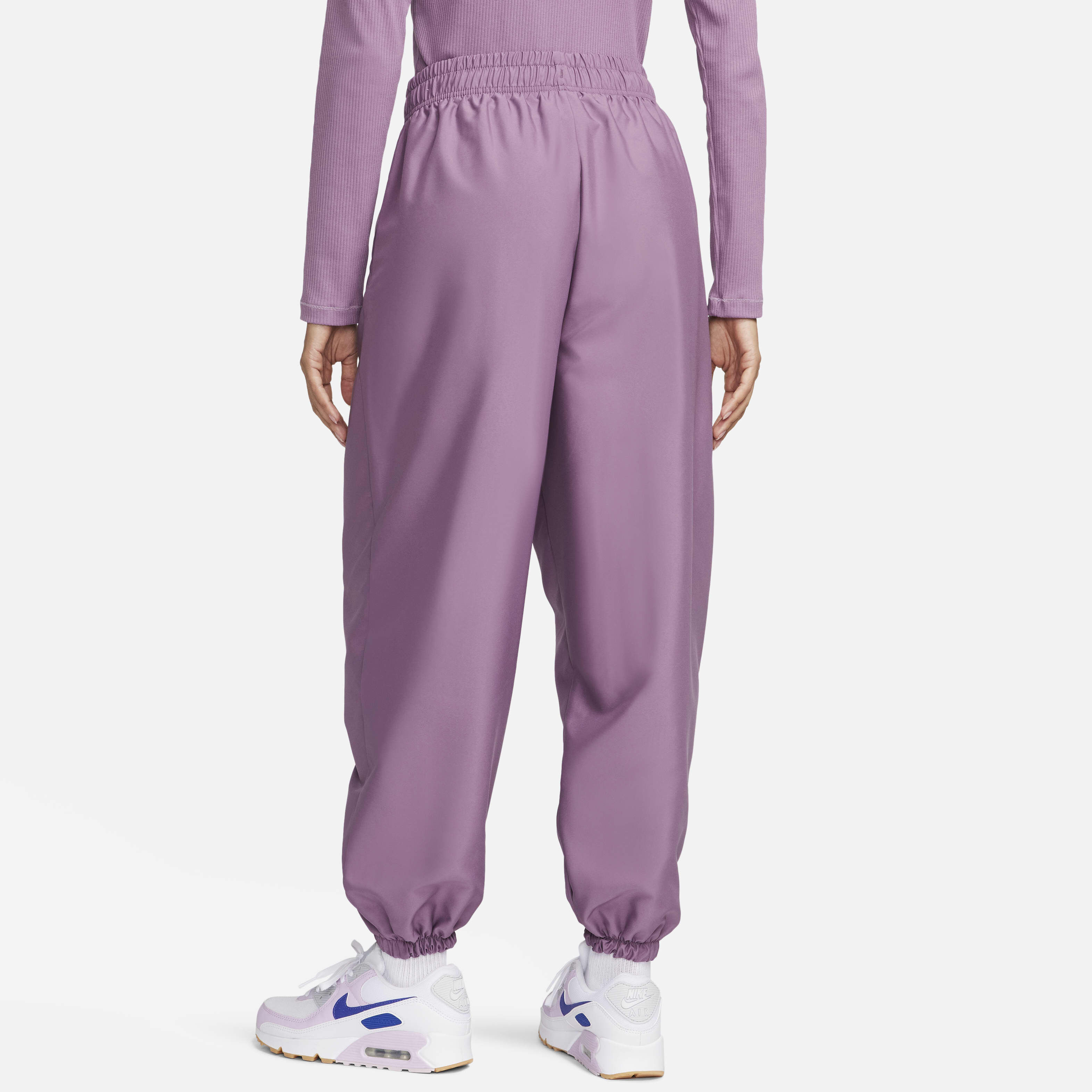 نايكي سبورتسوير image number 1