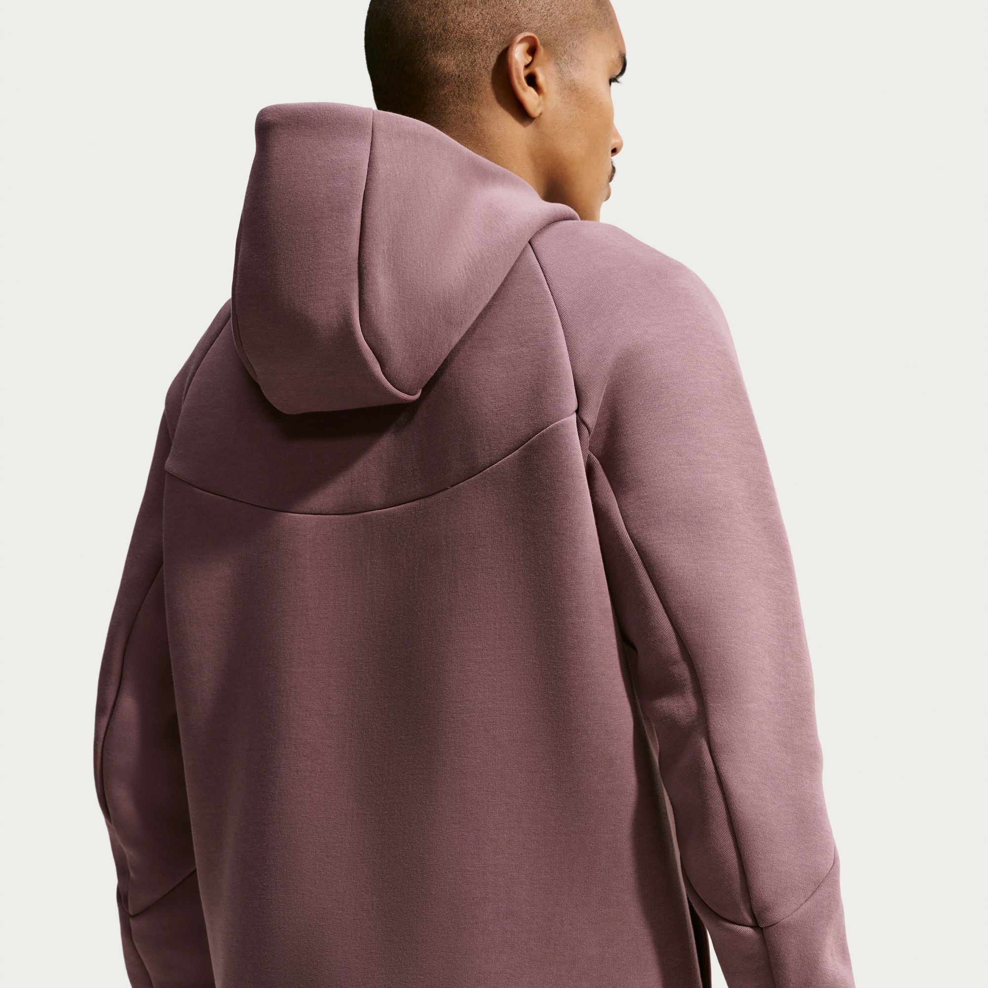 Nike Tech image number 3
