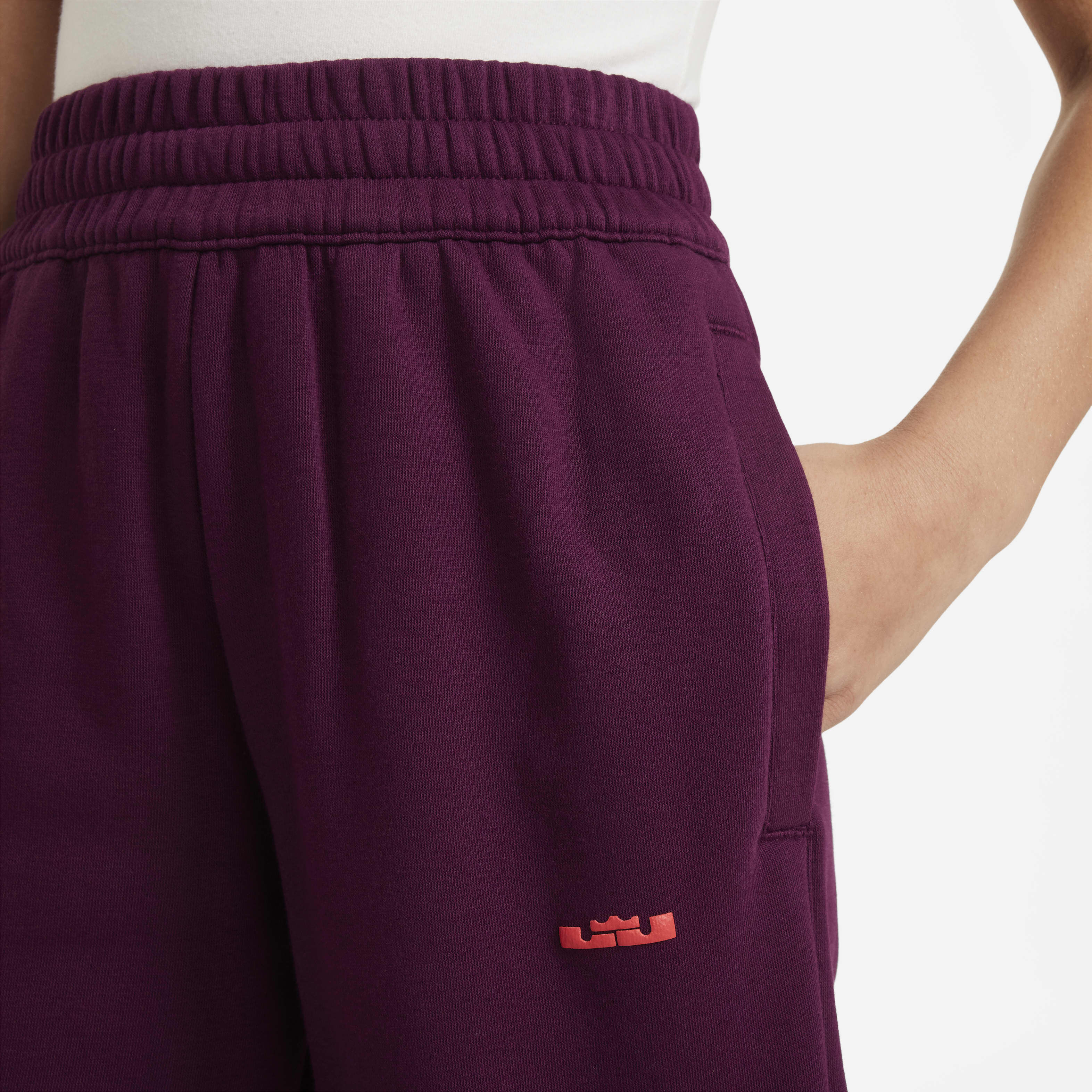 LeBron image number 3