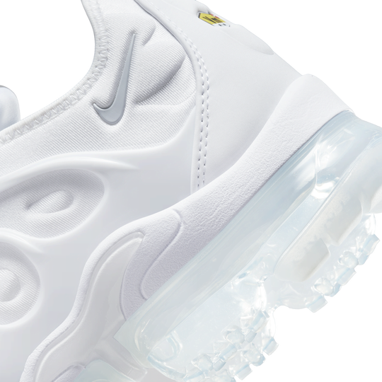Triple white 2025 nike vapormax plus