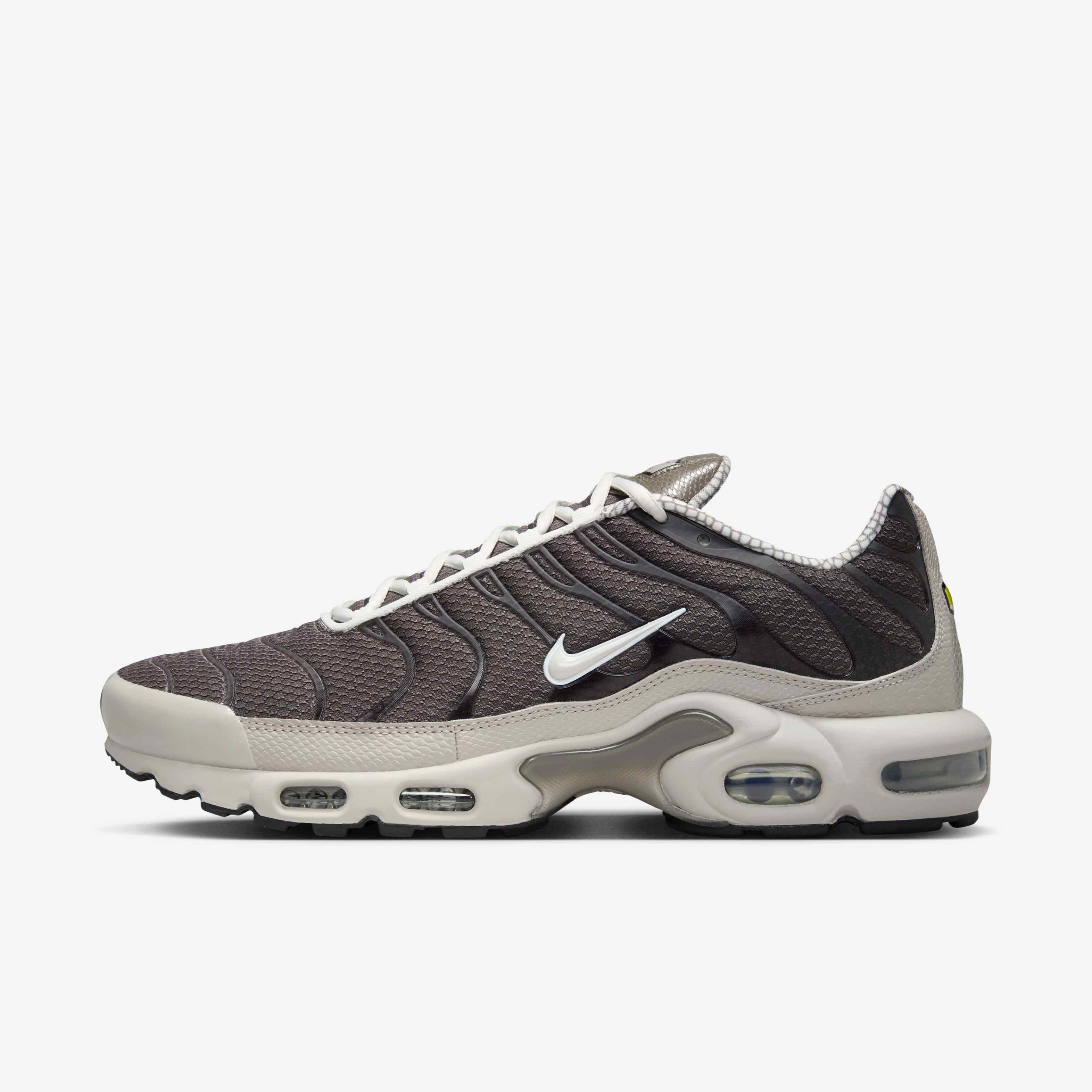 Nike Air Max Plus image number 0