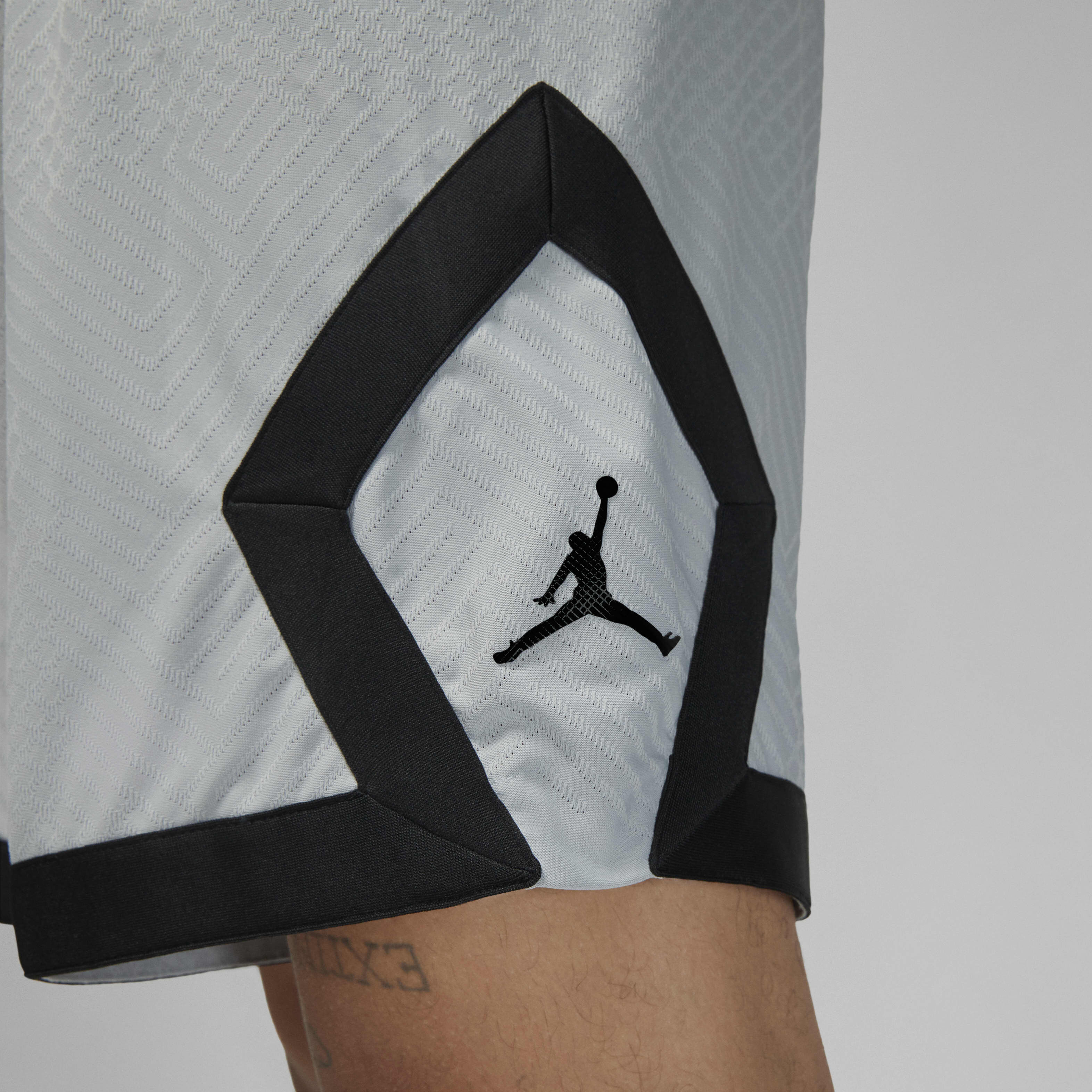 Paris Saint-Germain 2022/23 Match Away image number 3