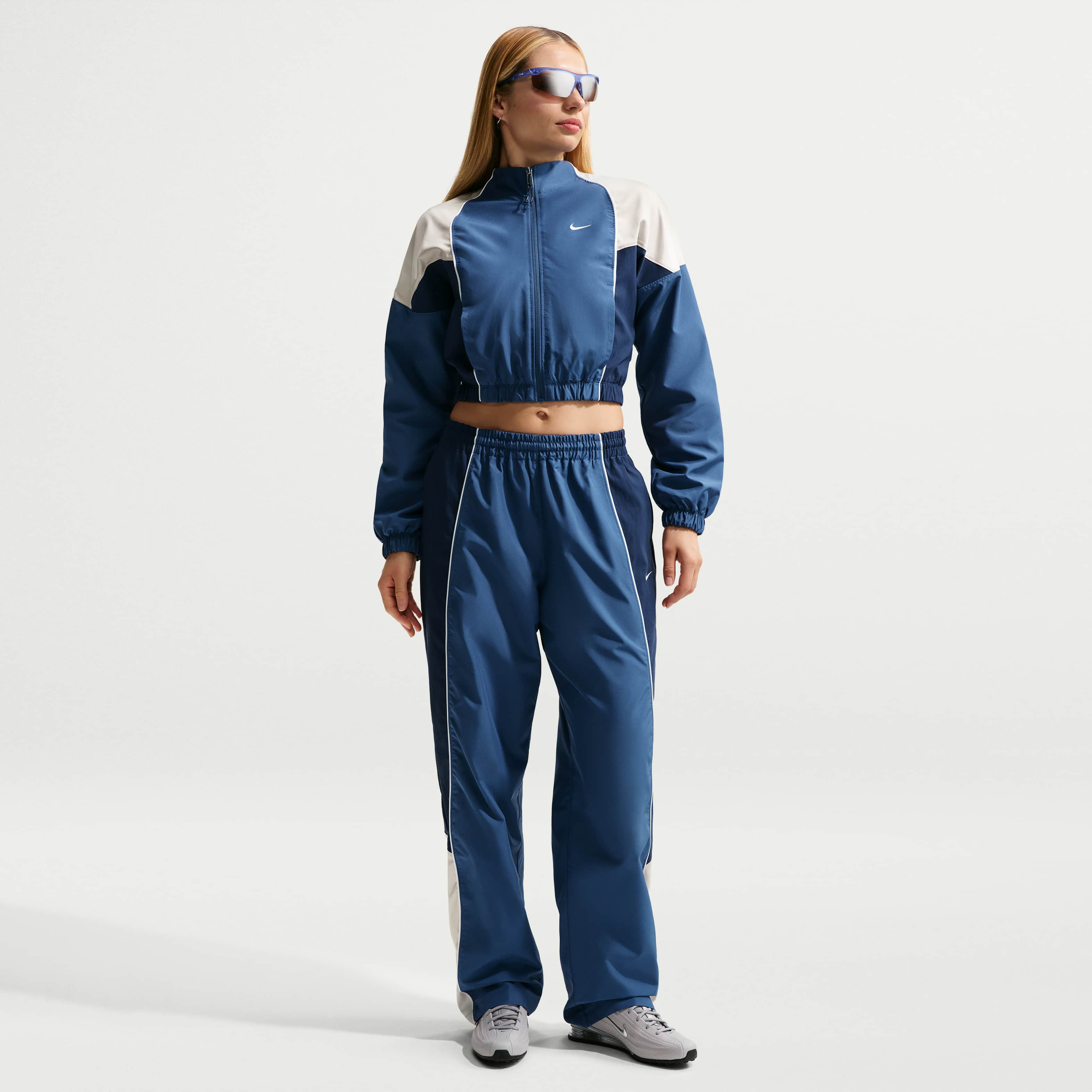 نايكي سبورتسوير image number 3