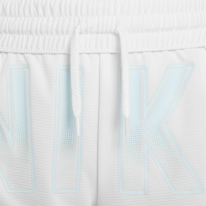 Nike DNA Culture of Basketball image number 4 Nike DNA Culture of Basketball image number 4