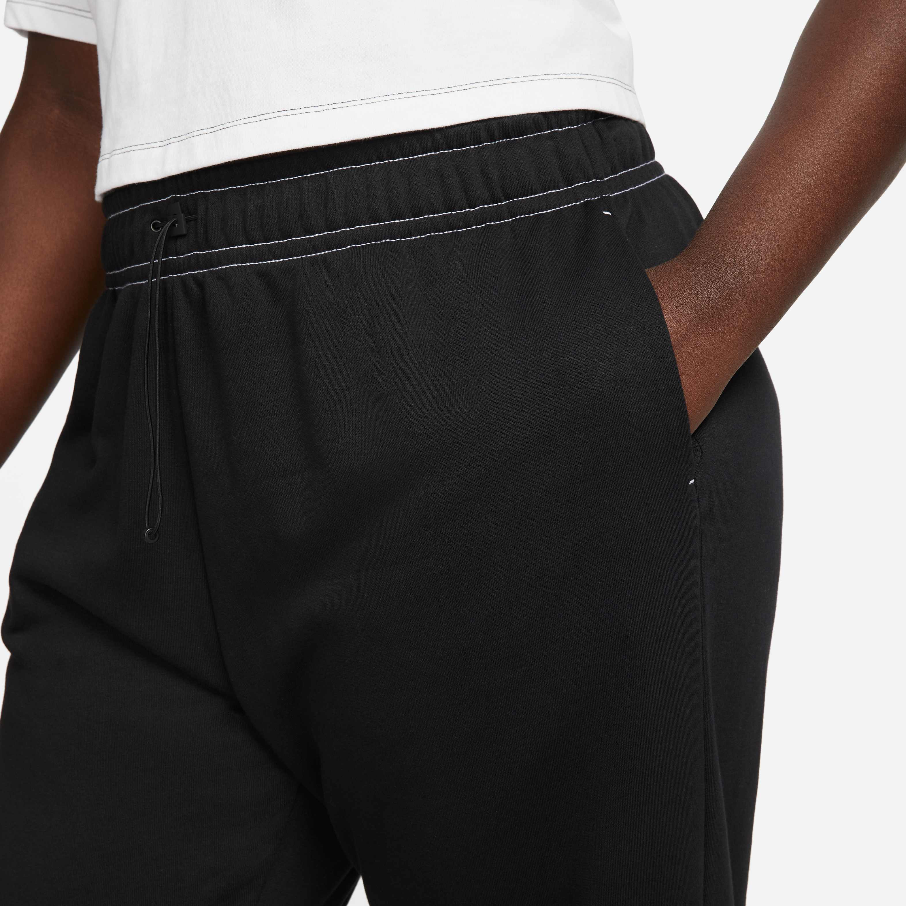 Nike Sportswear Swoosh image number 2