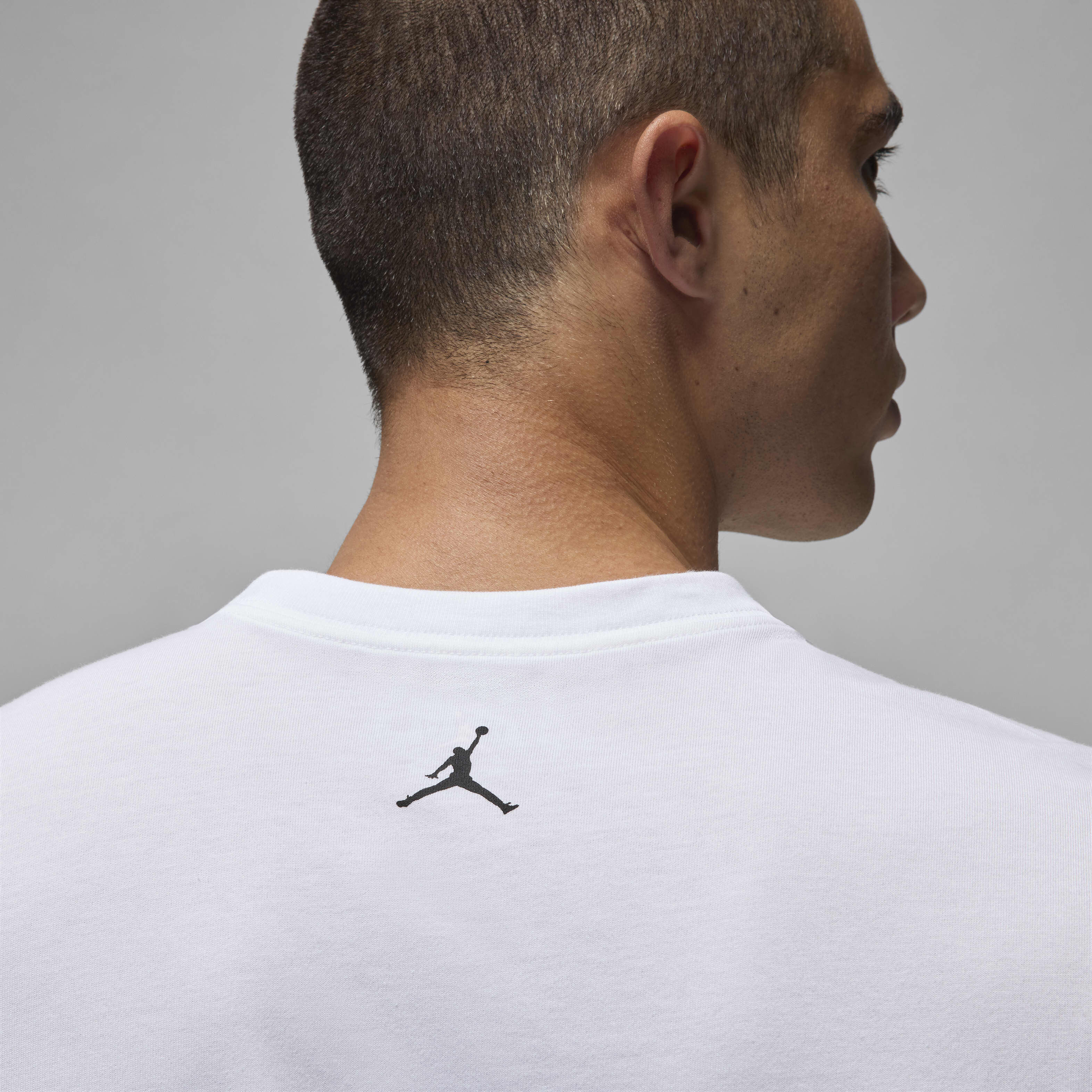 ジョーダン JORDAN メンズ Tシャツ USサイズ FZ1936-100 Buy Jordan Men's T-Shirt - White/Black | Nike UAE Official