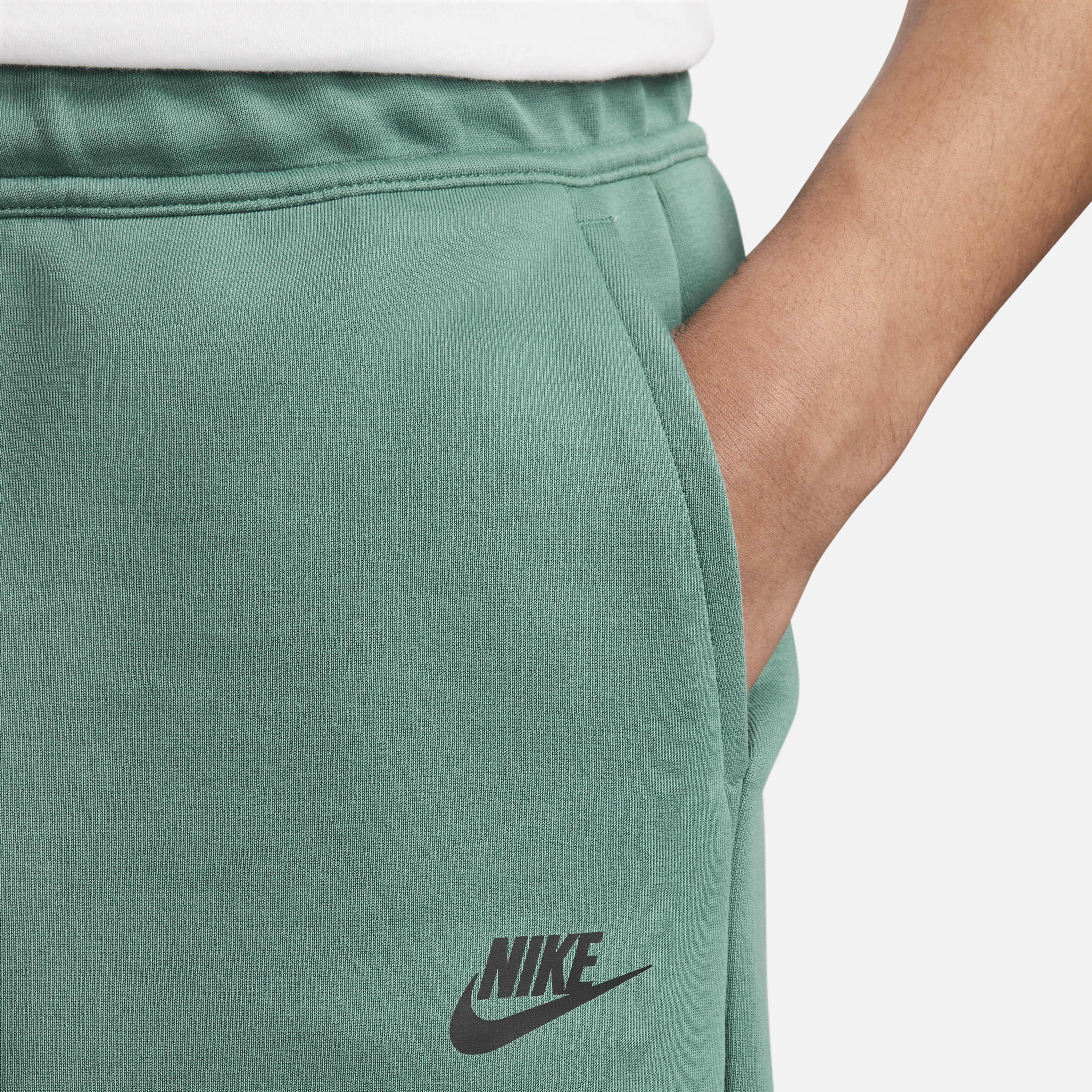 Nike tech fleece jogger shorts hotsell