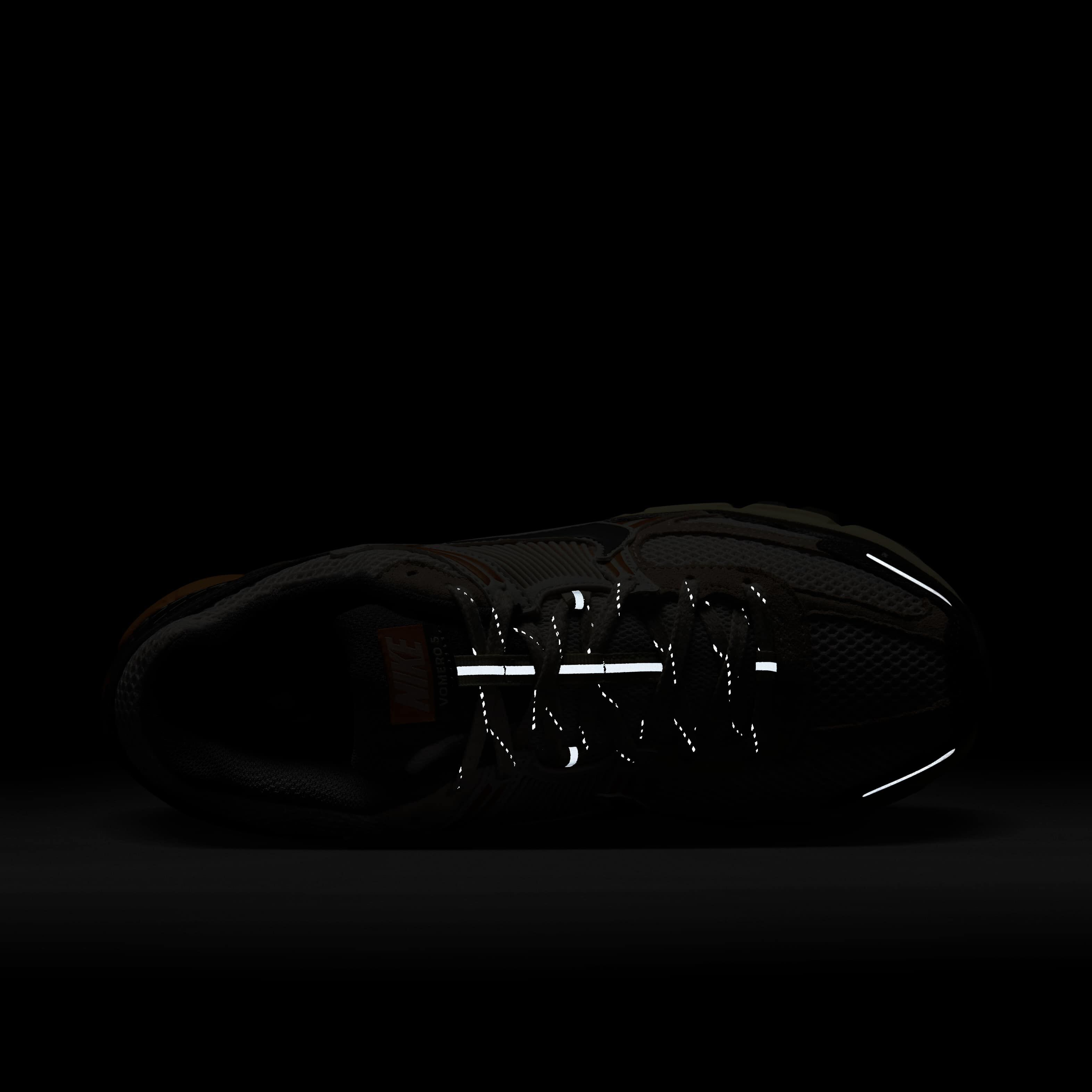 Nike Zoom Vomero 5 image number 8