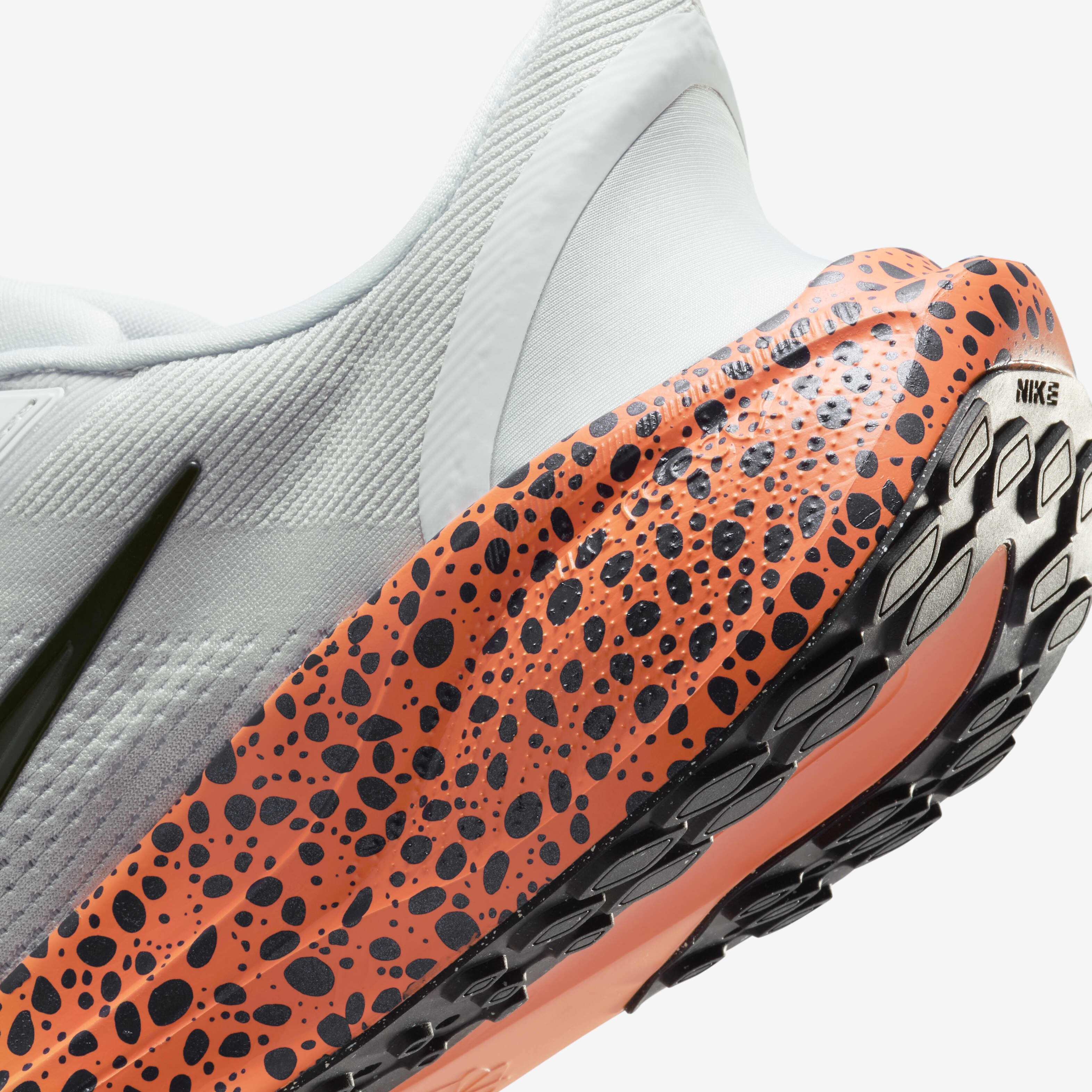 Epic react flyknit 2 vs pegasus 36 clearance