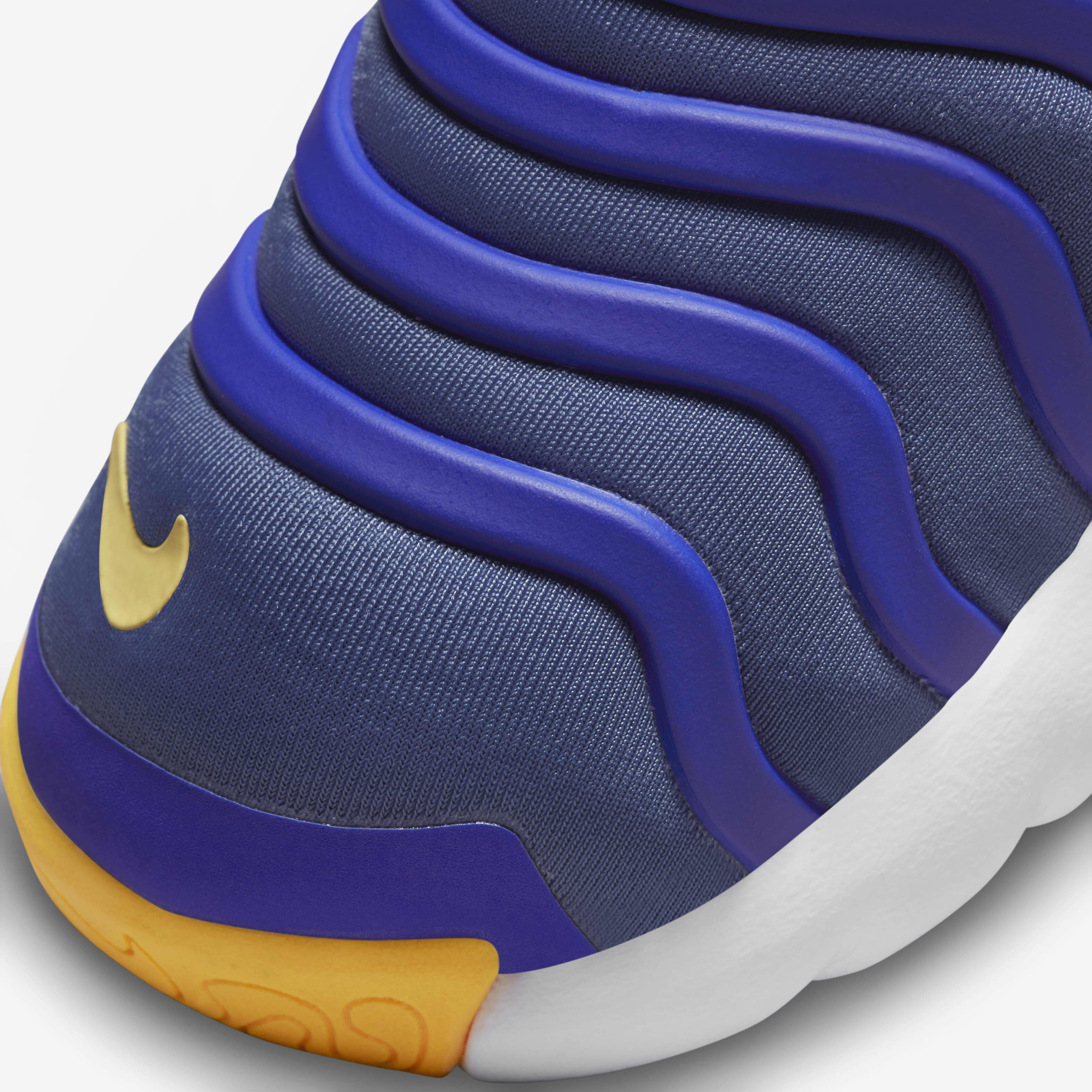 نايكي دينامو جو image number 6